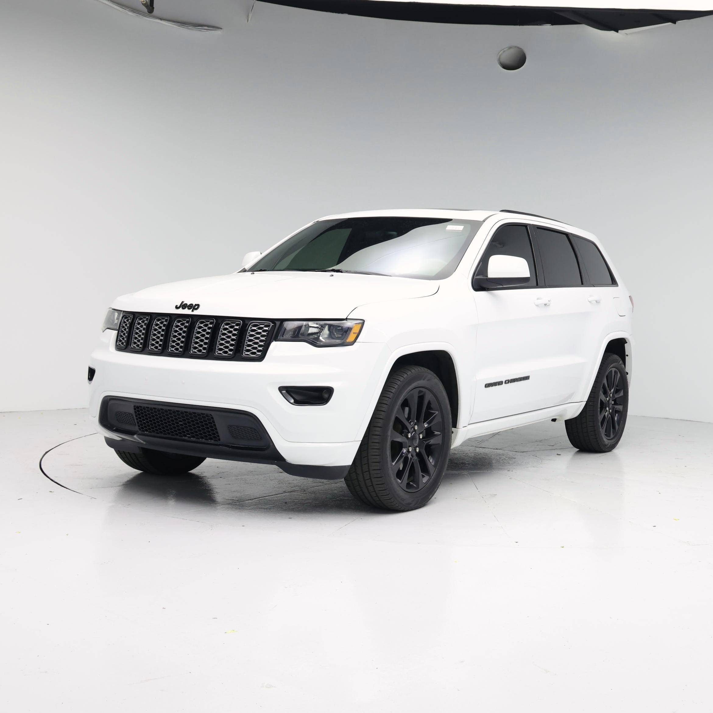 Thumbnail: 2018 Jeep Grand Cherokee - 4