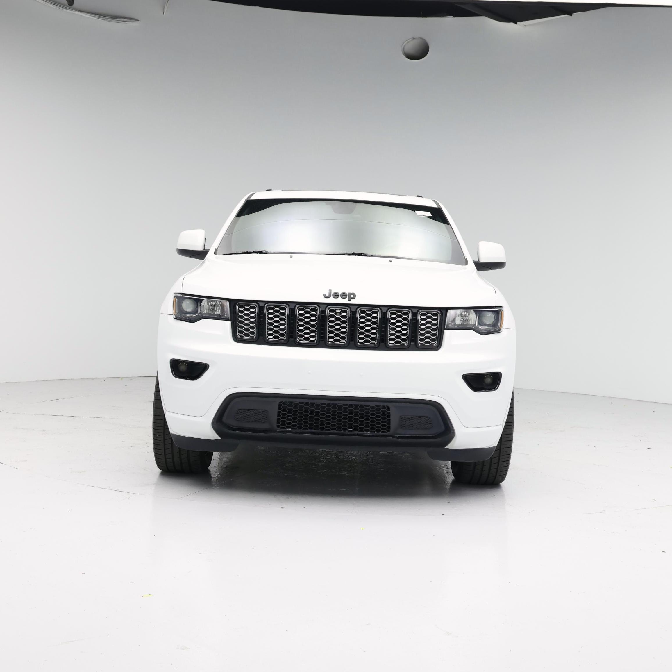 Thumbnail: 2018 Jeep Grand Cherokee - 5