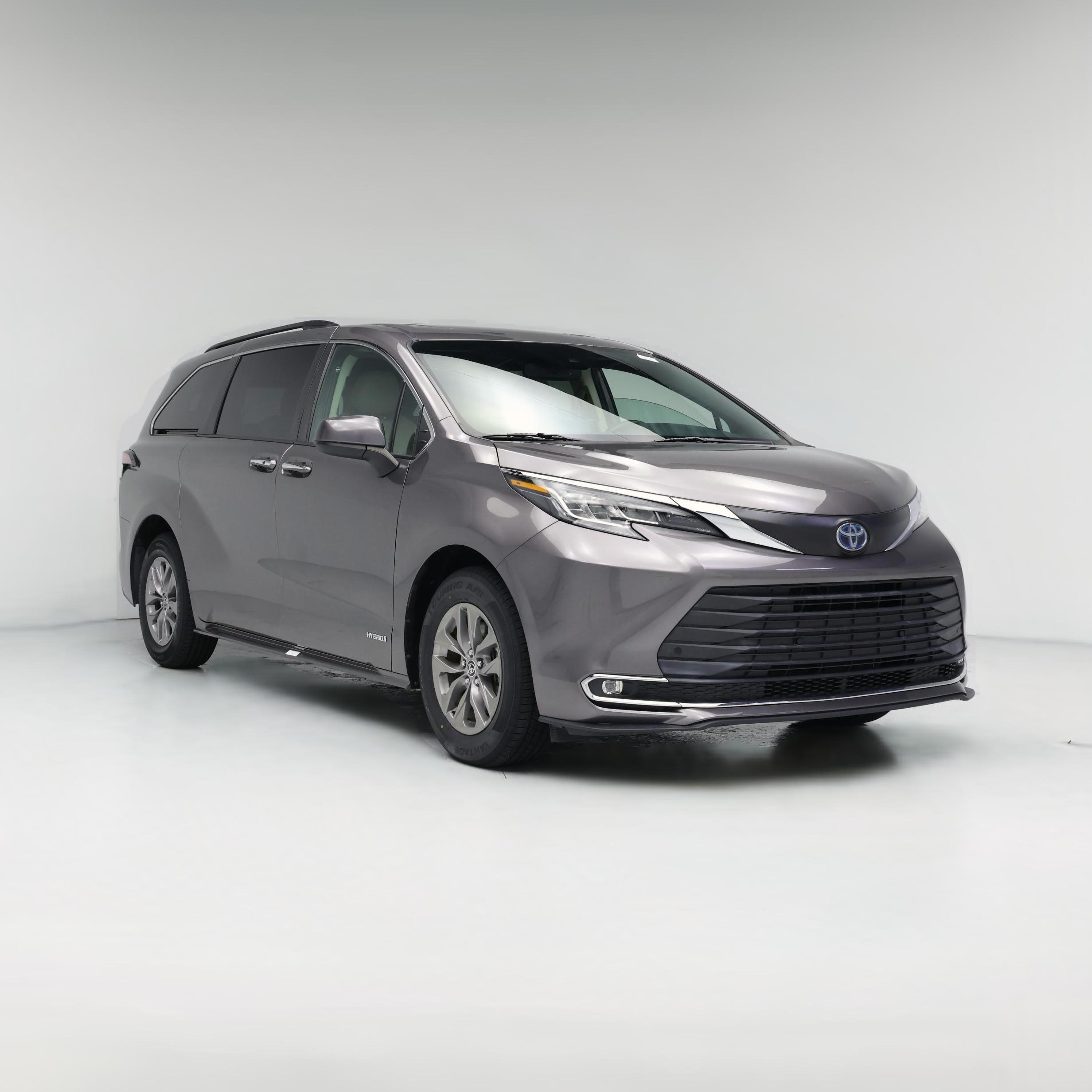 Thumbnail: 2021 Toyota Sienna - 1