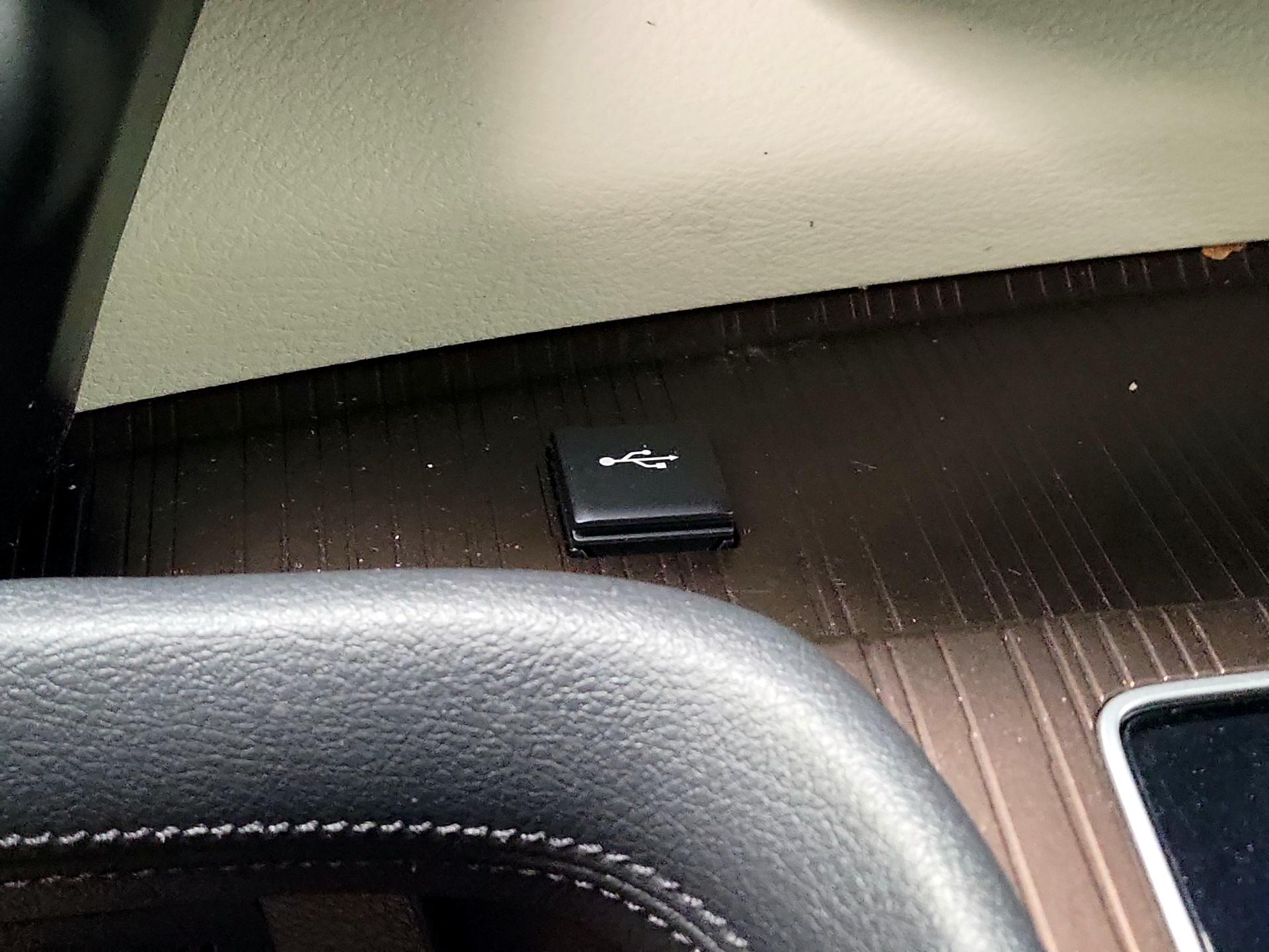 Thumbnail: 2021 Toyota Sienna - 18