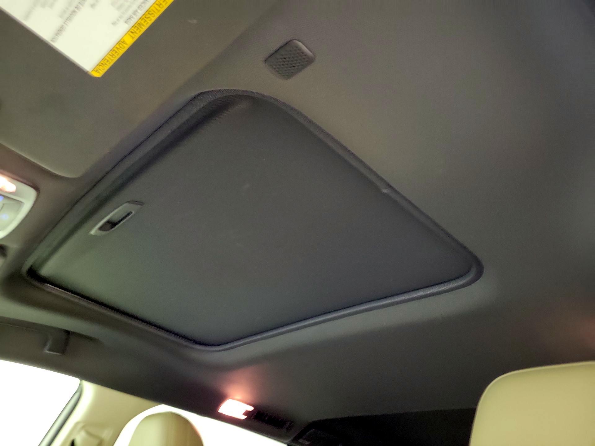 Thumbnail: 2021 Toyota Sienna - 19