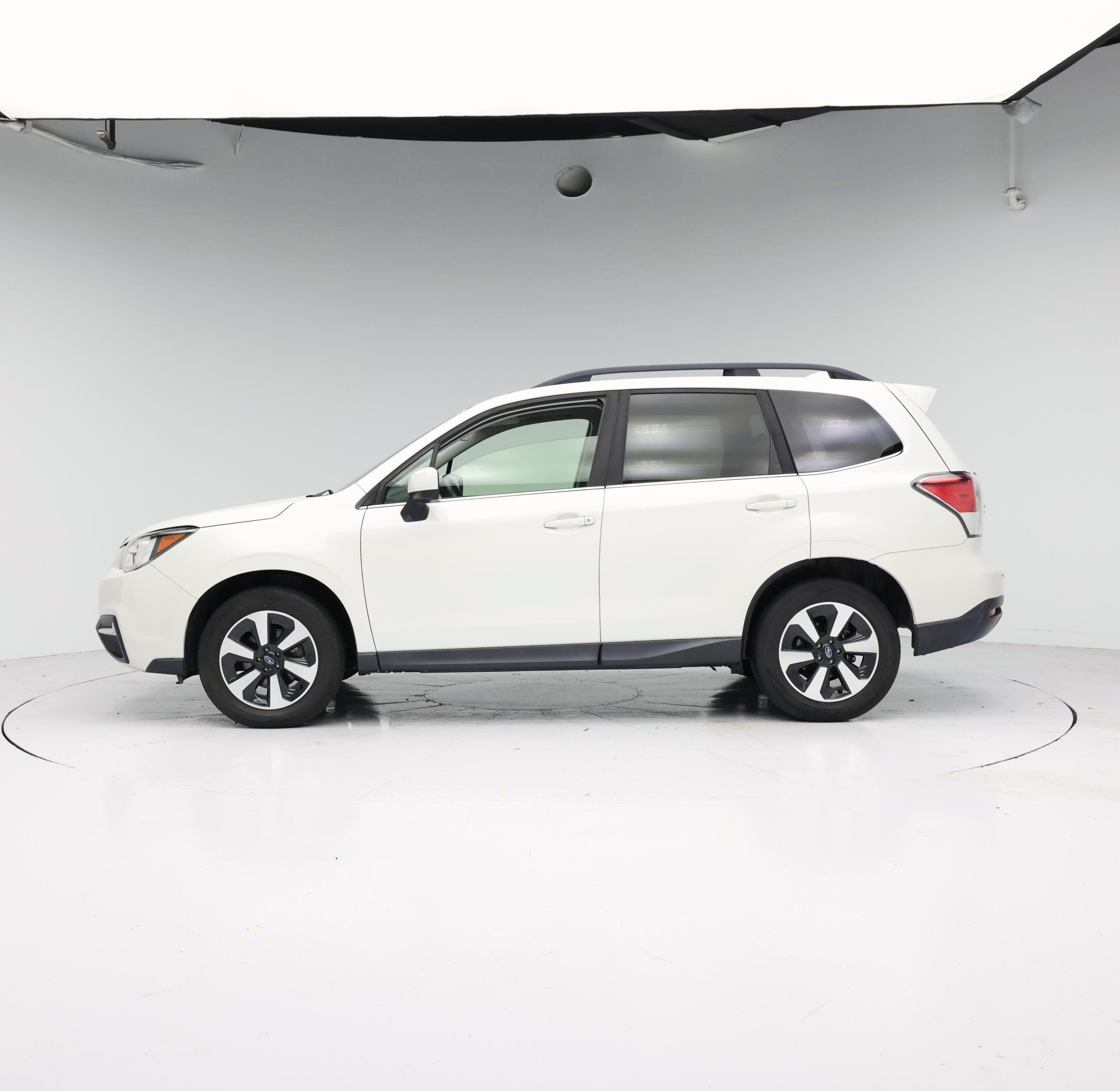 Thumbnail: 2018 Subaru Forester - 3