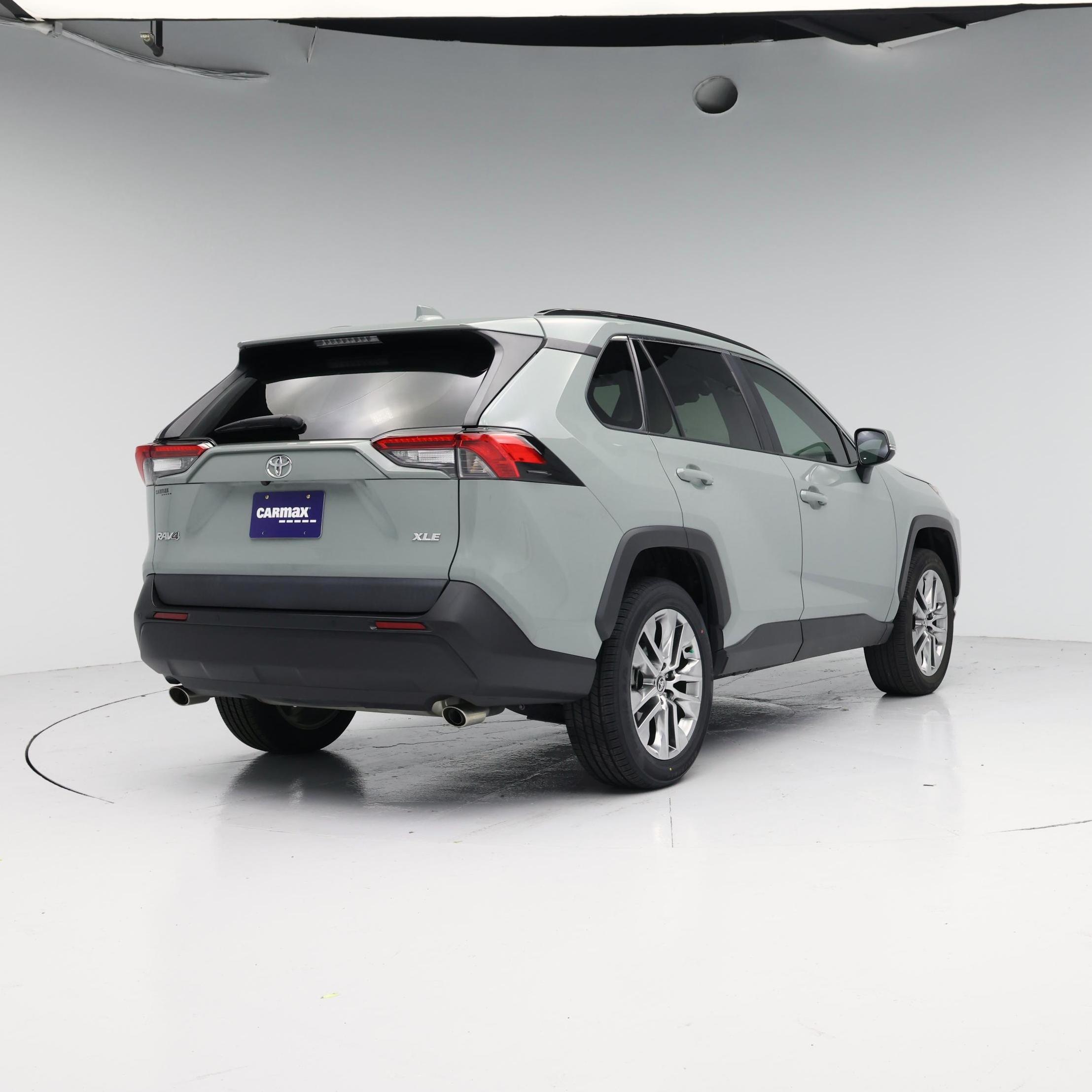 Thumbnail: 2020 Toyota RAV4 - 8