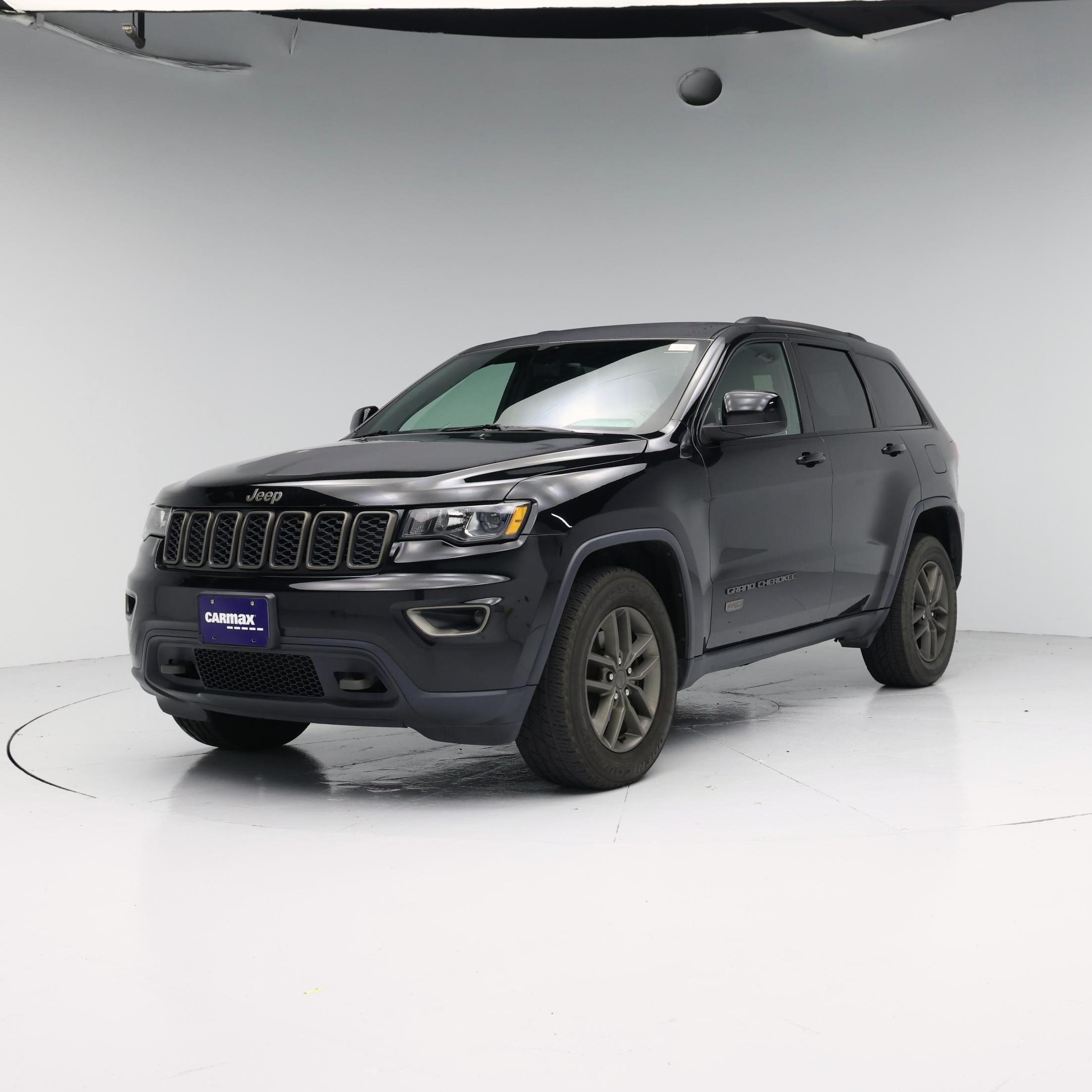 Thumbnail: 2017 Jeep Grand Cherokee - 4