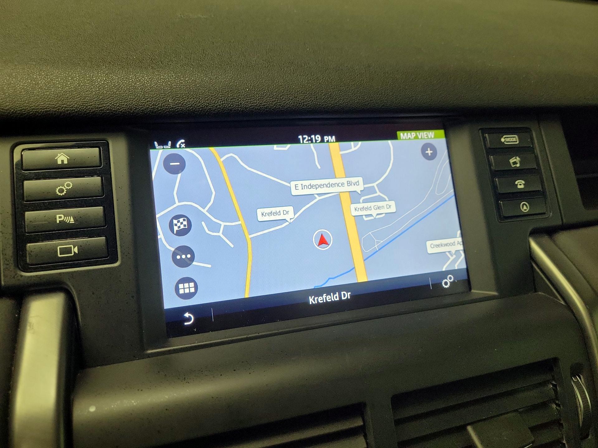 Thumbnail: 2019 Land Rover Discovery Sport - 14