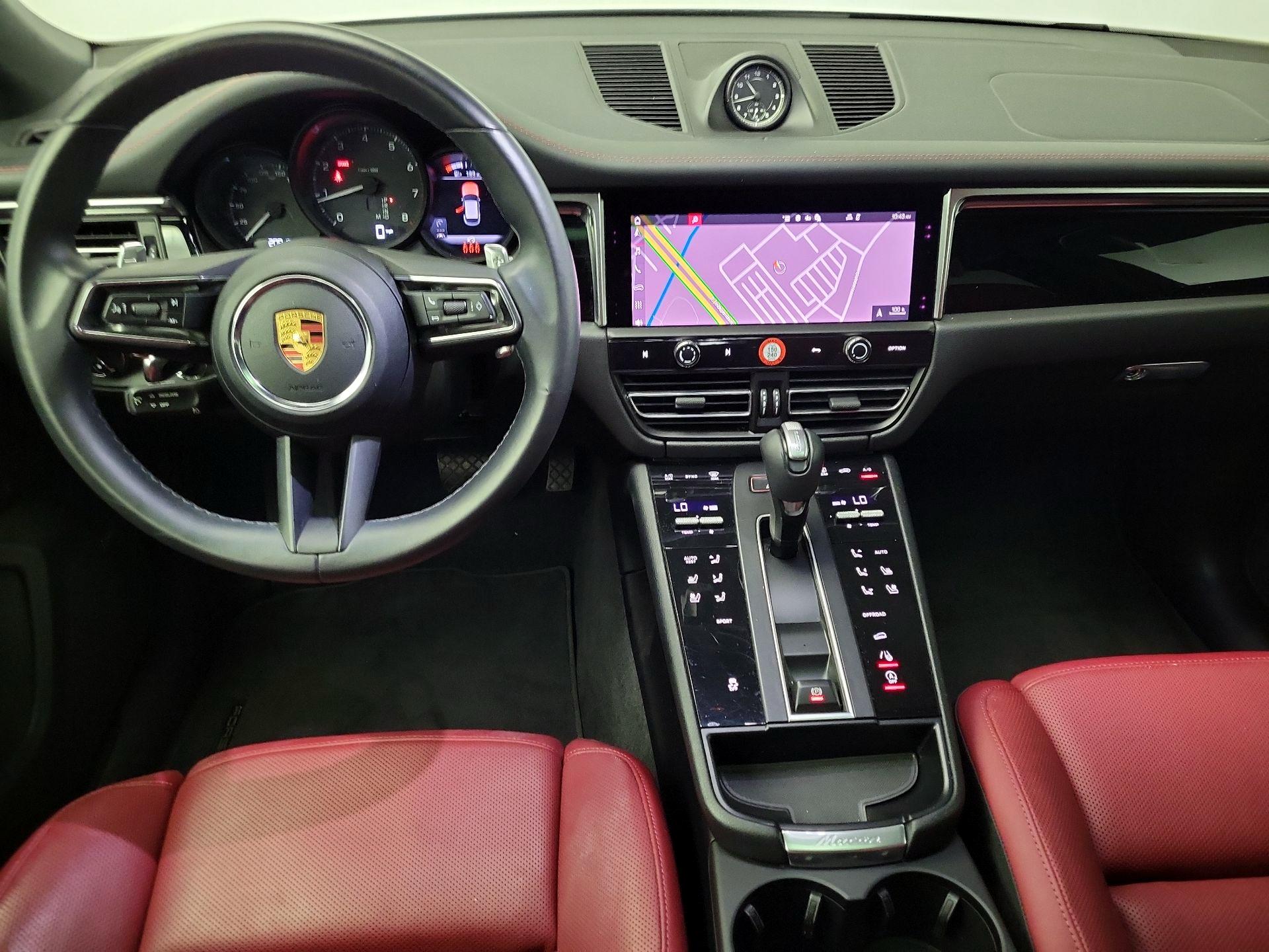 Thumbnail: 2022 Porsche Macan - 9