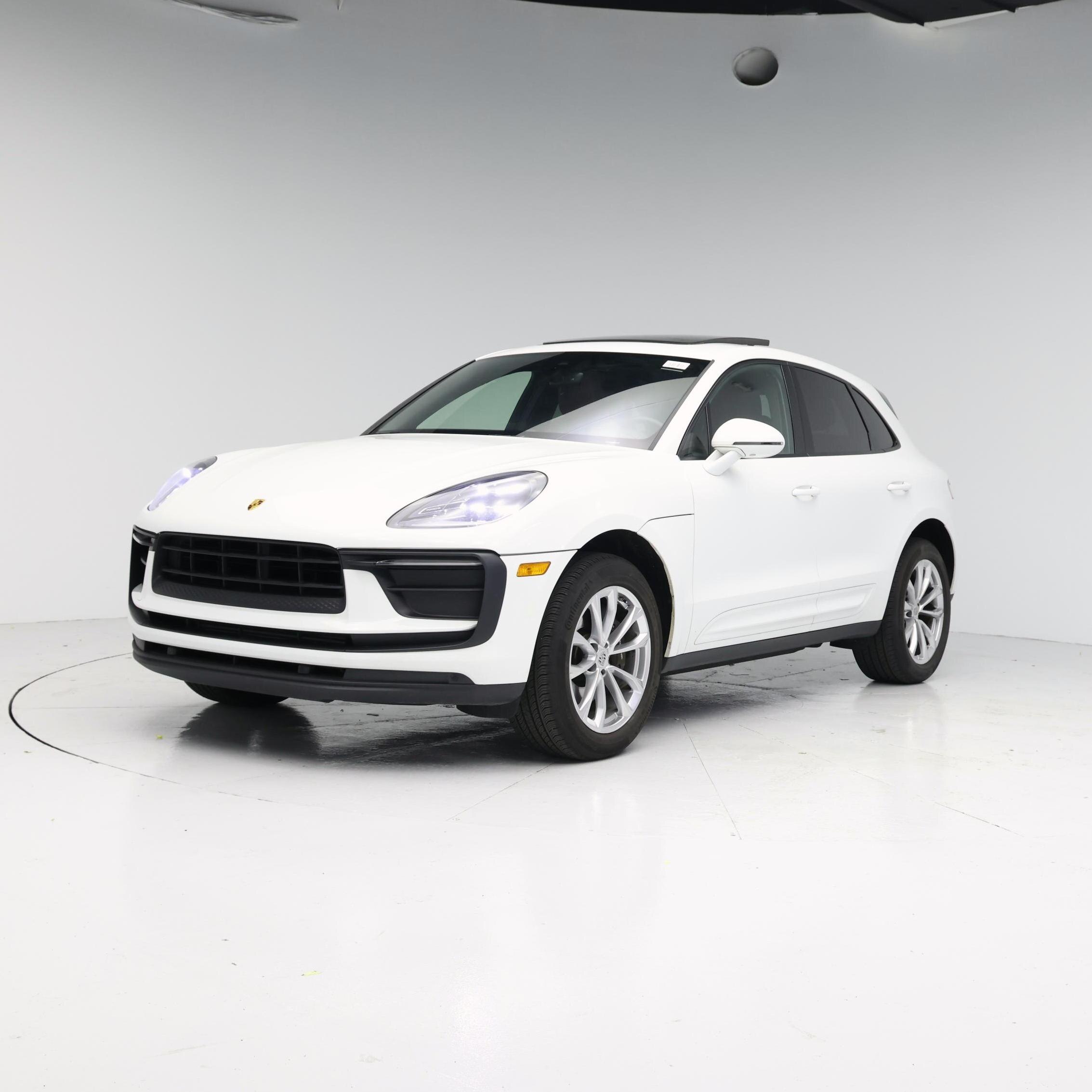 Thumbnail: 2022 Porsche Macan - 4
