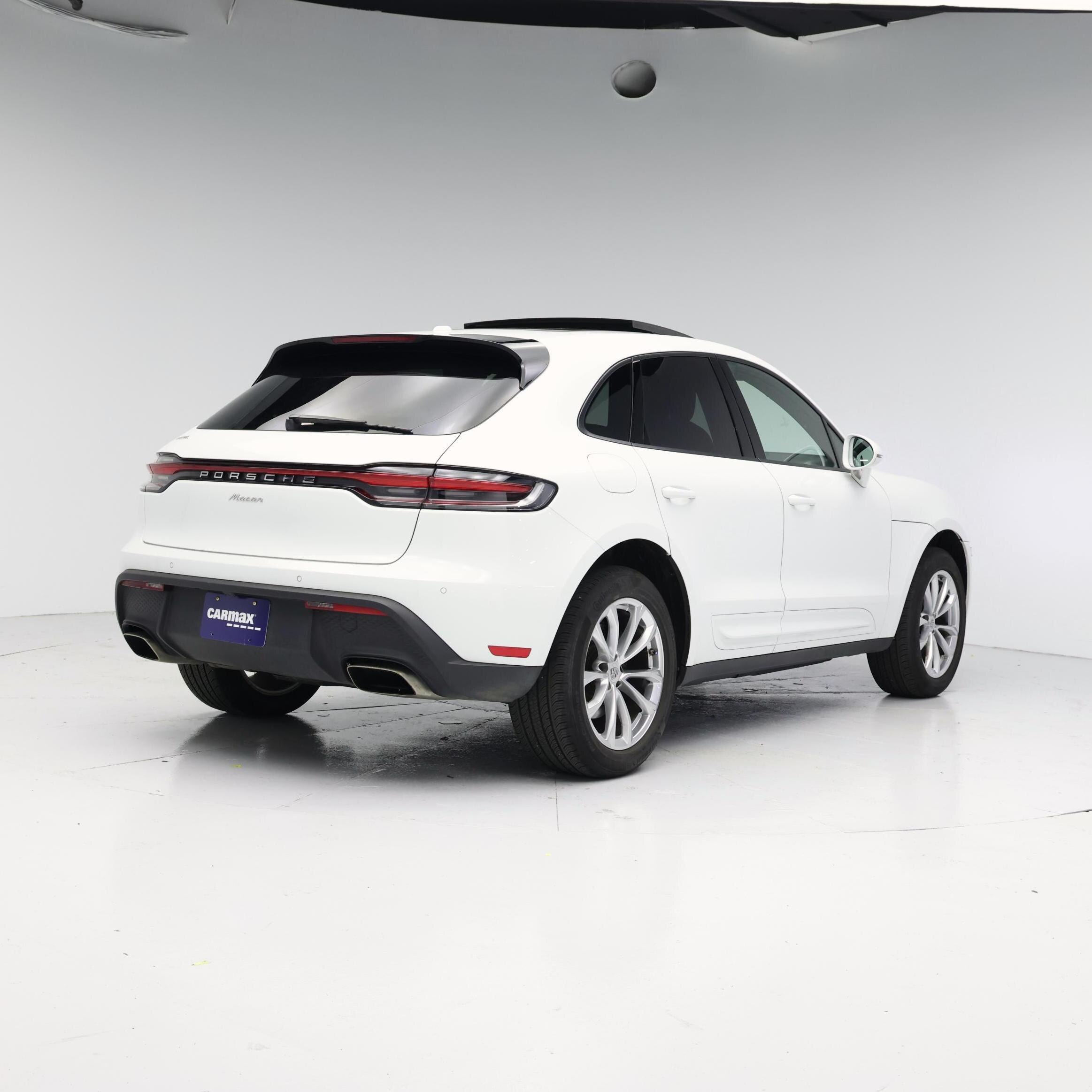 Thumbnail: 2022 Porsche Macan - 8
