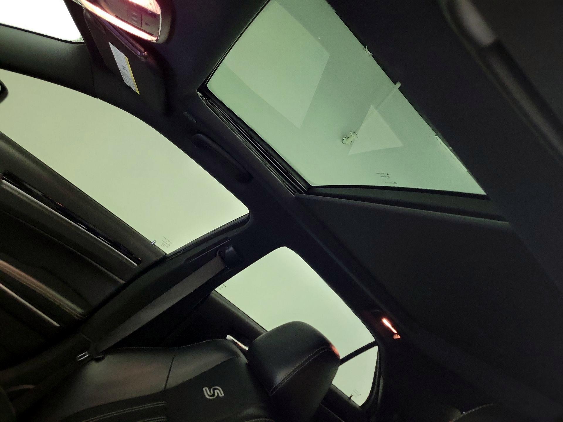 Thumbnail: 2022 Chrysler 300 - 20