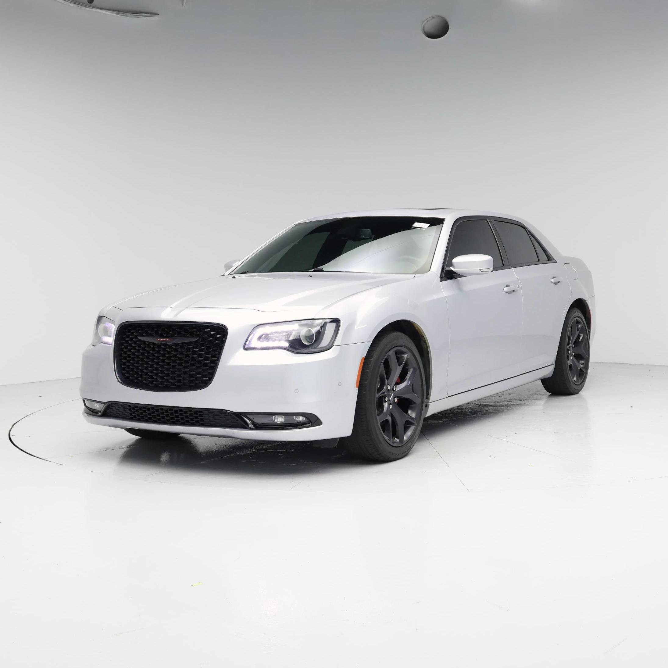 Thumbnail: 2022 Chrysler 300 - 4