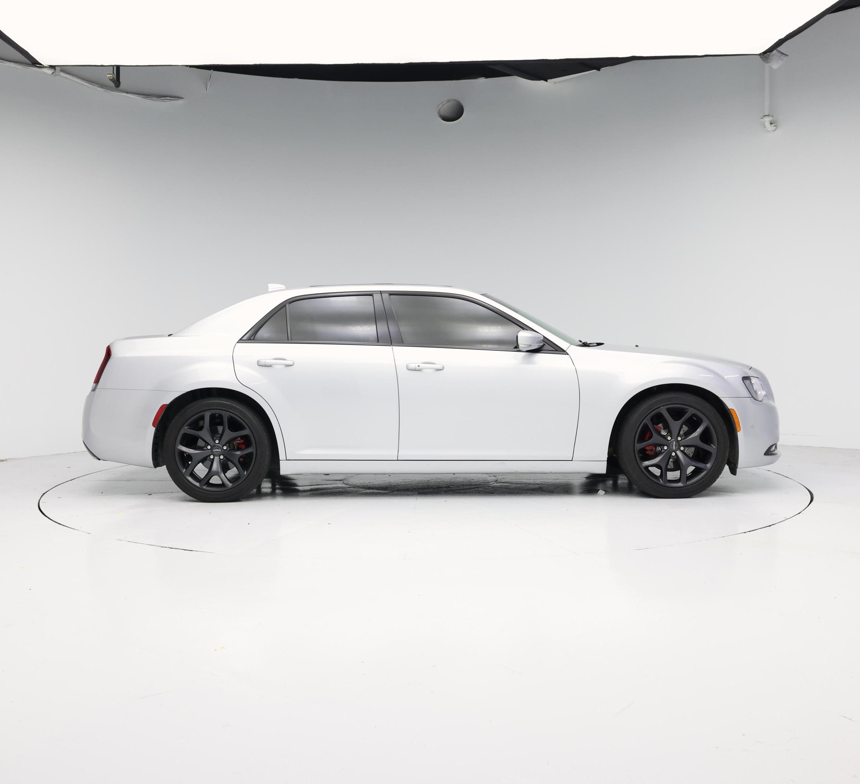 Thumbnail: 2022 Chrysler 300 - 7