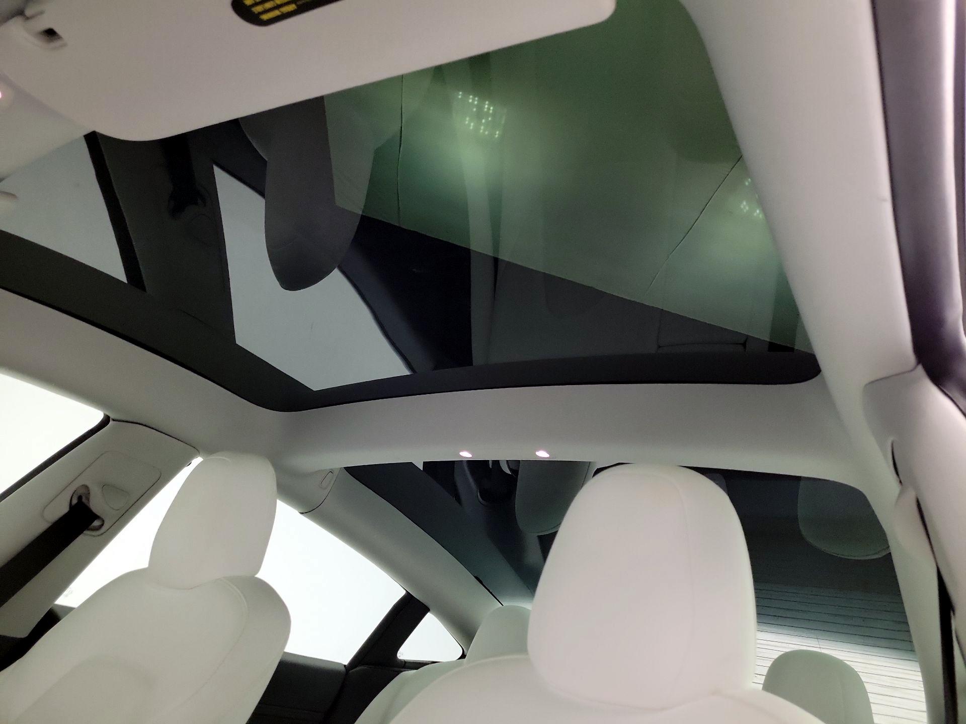 Thumbnail: 2022 Tesla Model 3 - 18