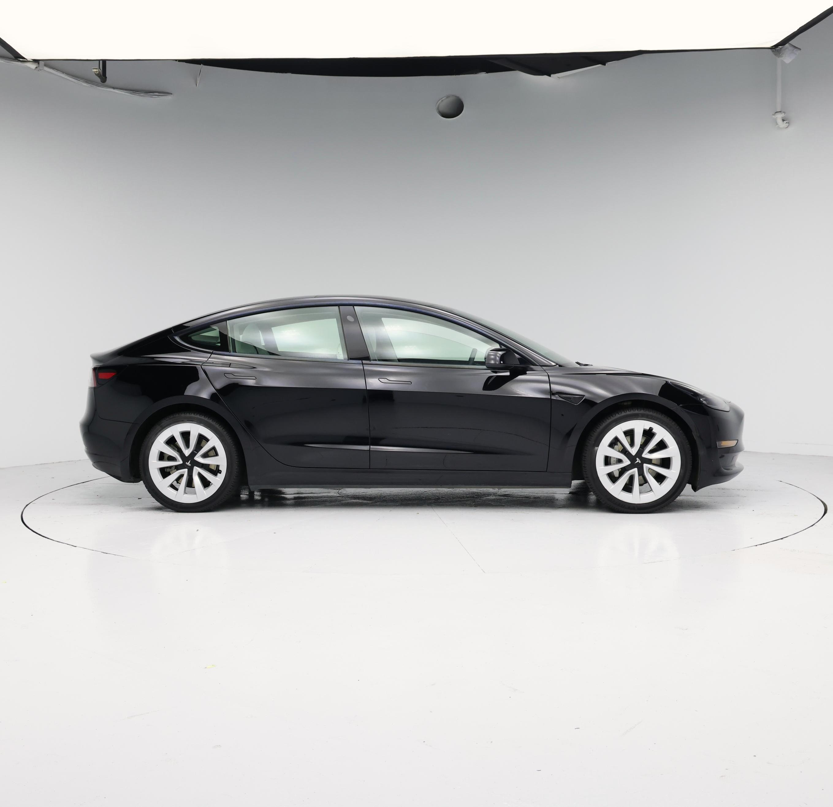 Thumbnail: 2022 Tesla Model 3 - 7