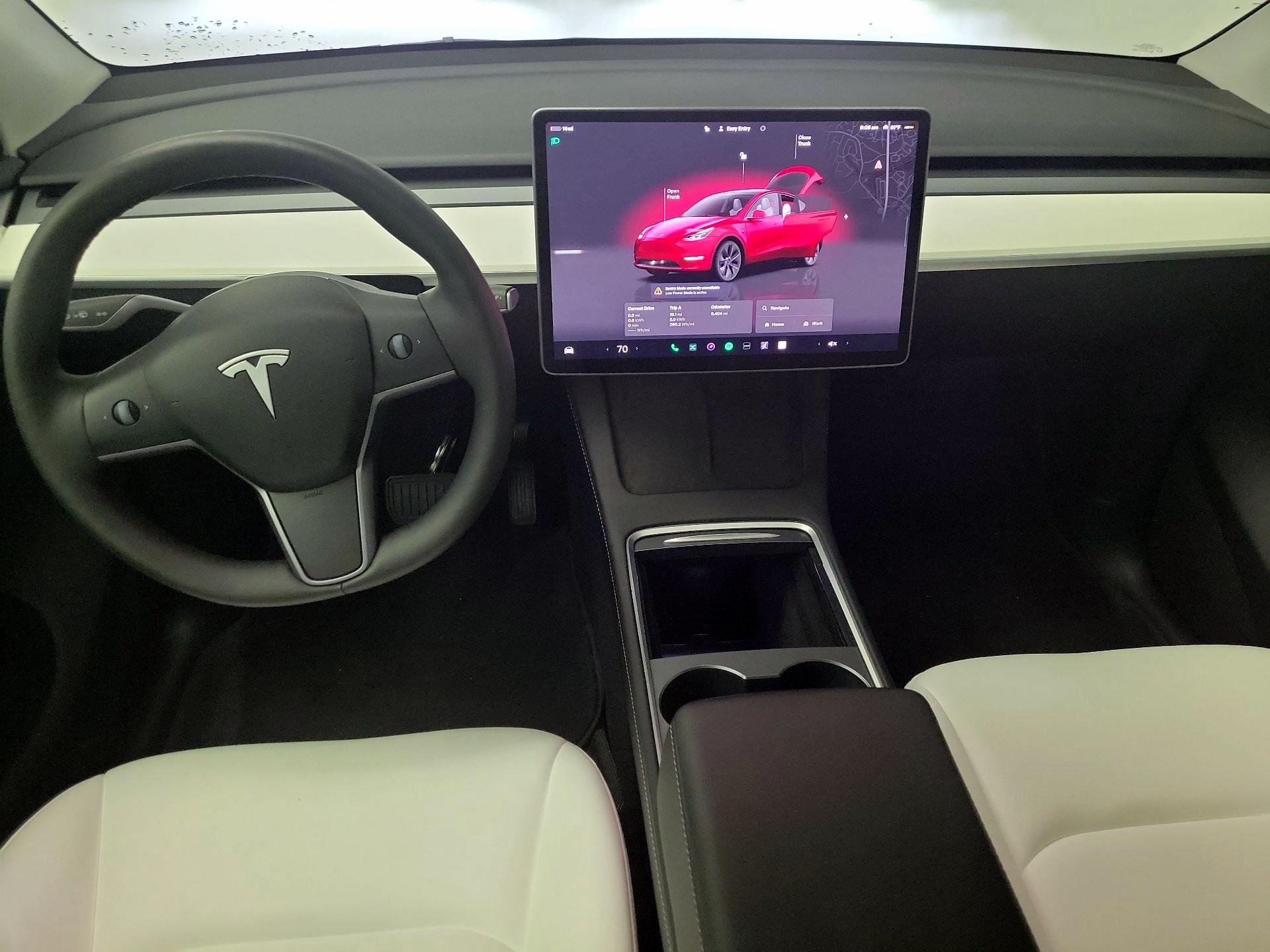 Thumbnail: 2024 Tesla Model Y - 9