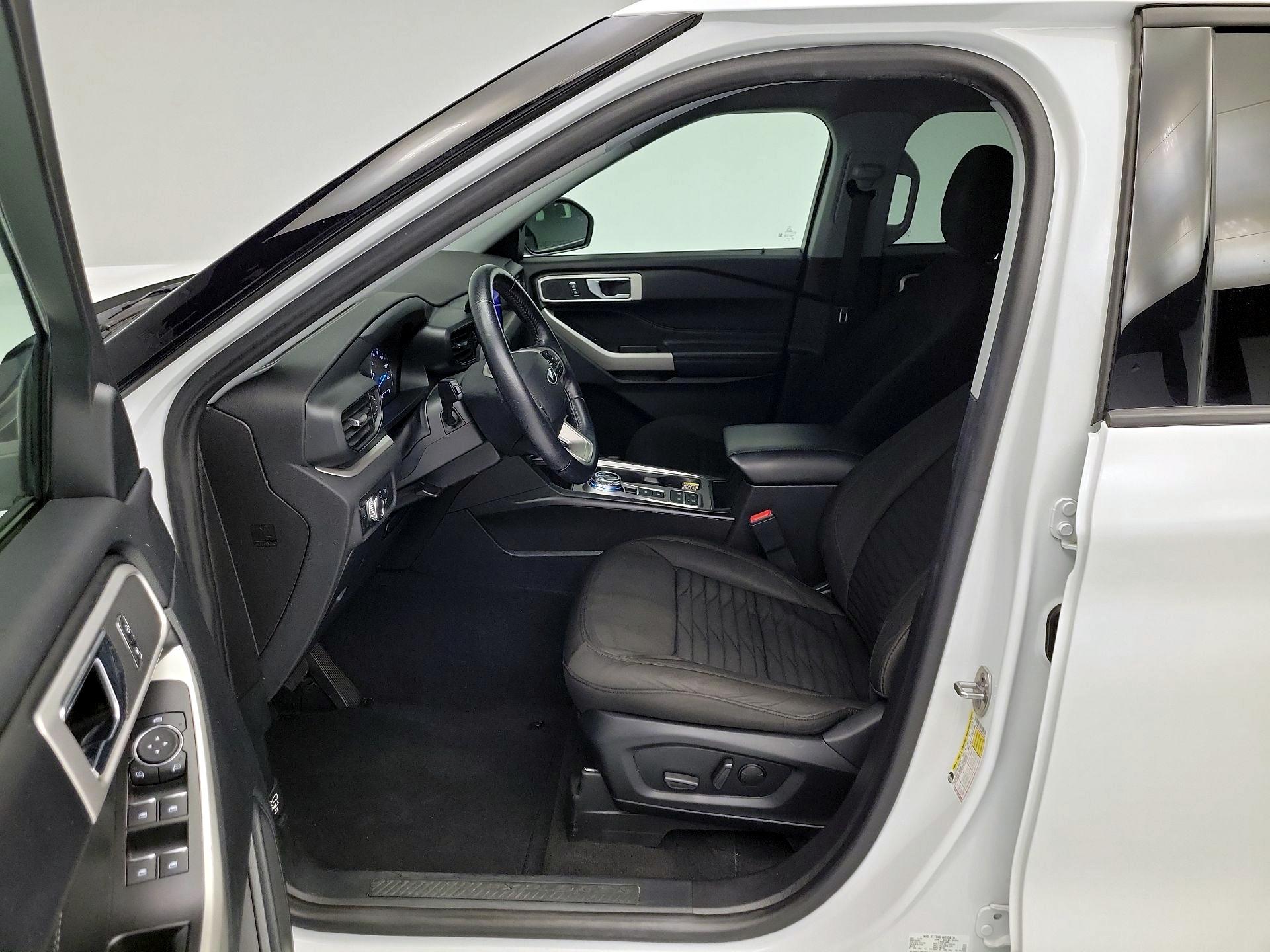Thumbnail: 2021 Ford Explorer - 11