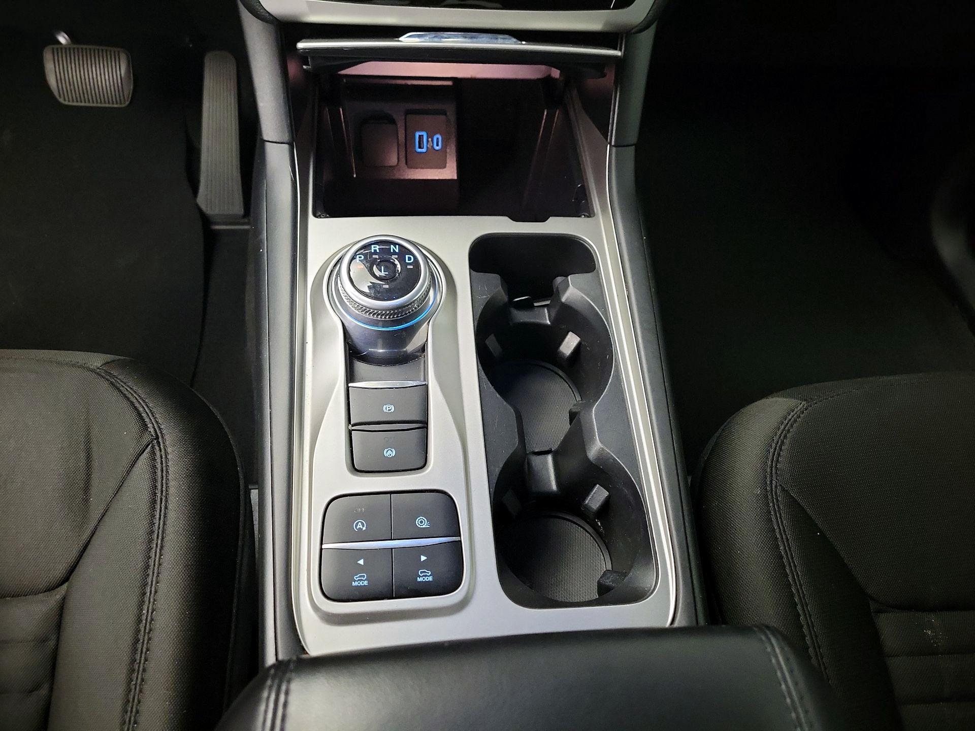 Thumbnail: 2021 Ford Explorer - 17