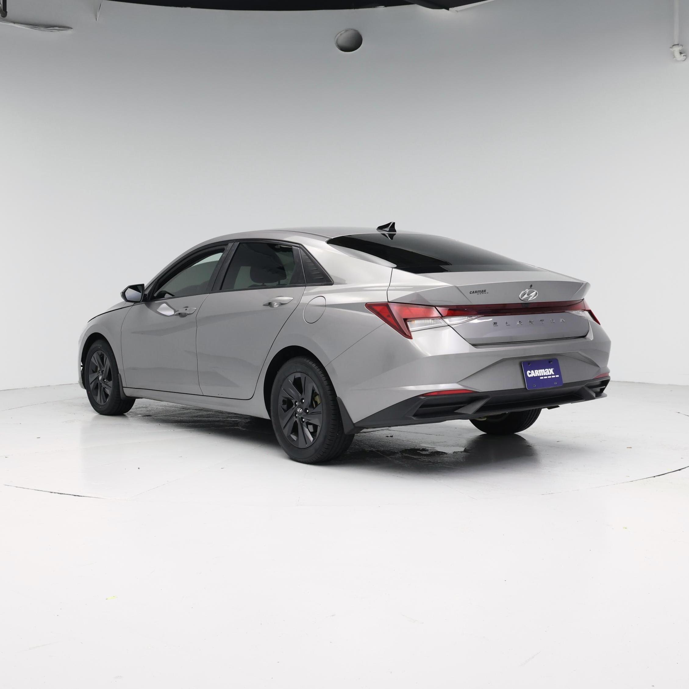 Thumbnail: 2022 Hyundai Elantra - 2
