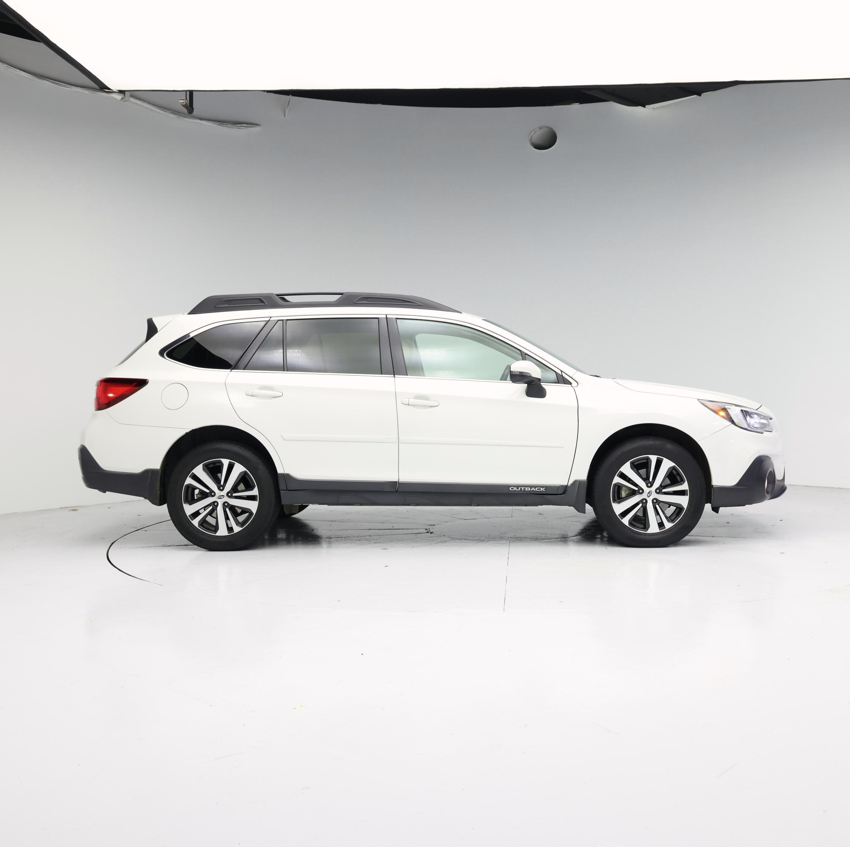 Thumbnail: 2018 Subaru Outback - 7