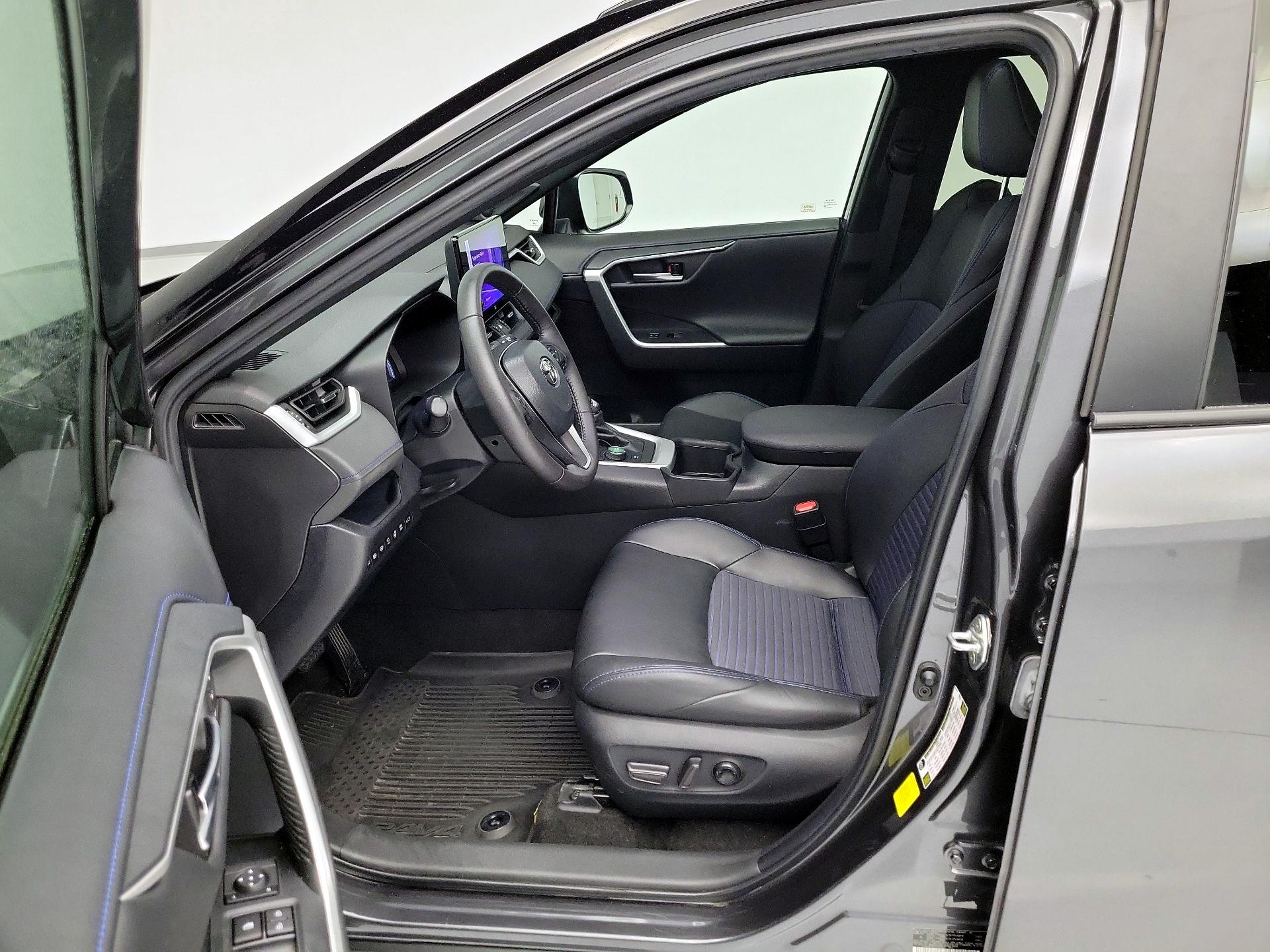 Thumbnail: 2023 Toyota RAV4 - 11