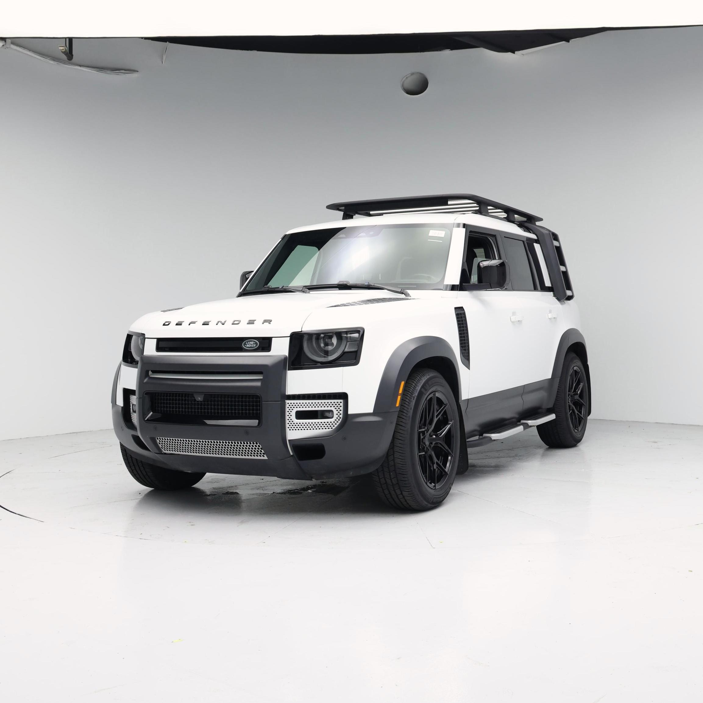 Thumbnail: 2023 Land Rover Defender - 4