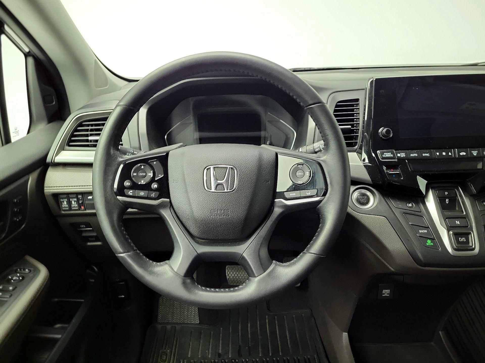 Thumbnail: 2018 Honda Odyssey - 10