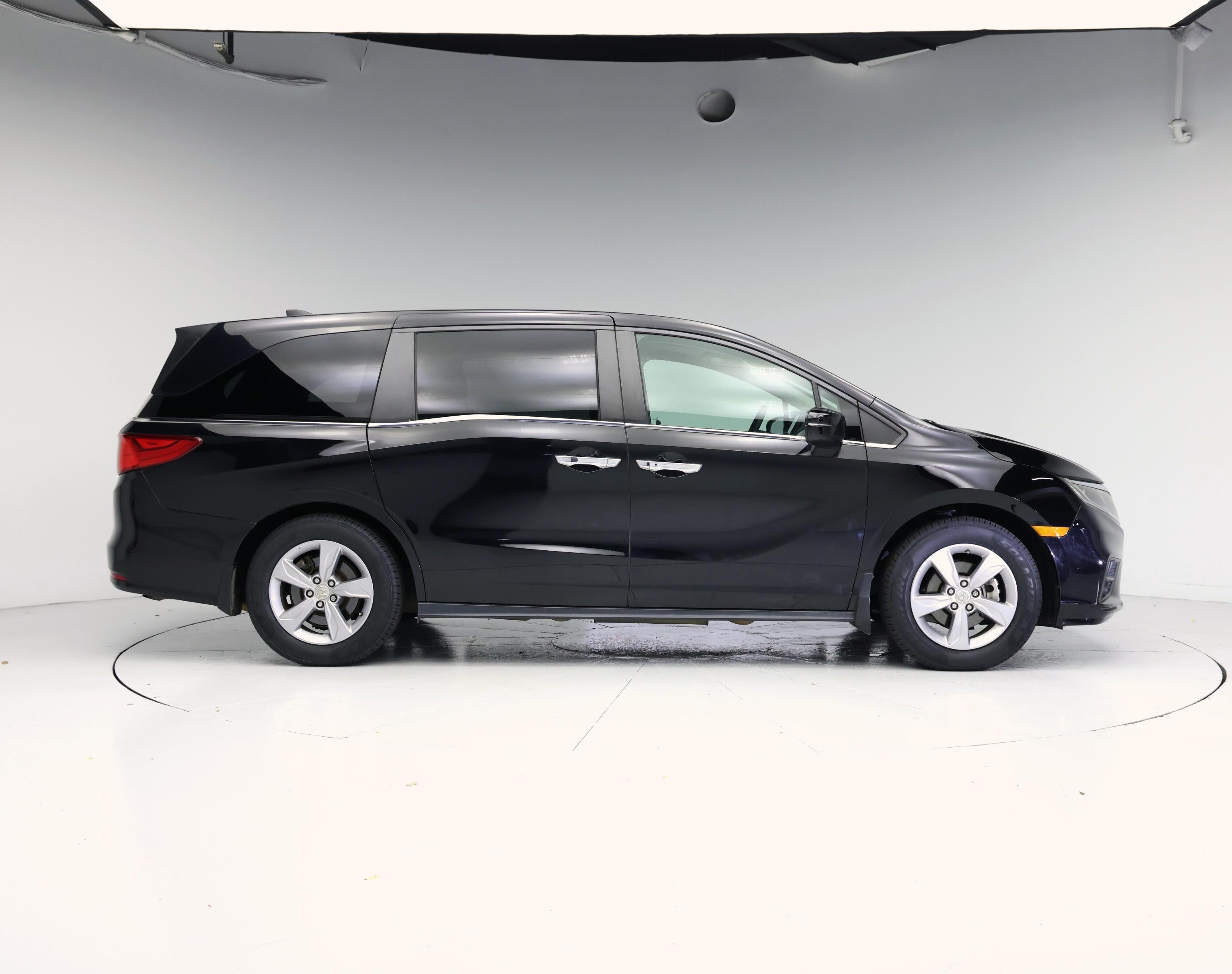 Thumbnail: 2018 Honda Odyssey - 7