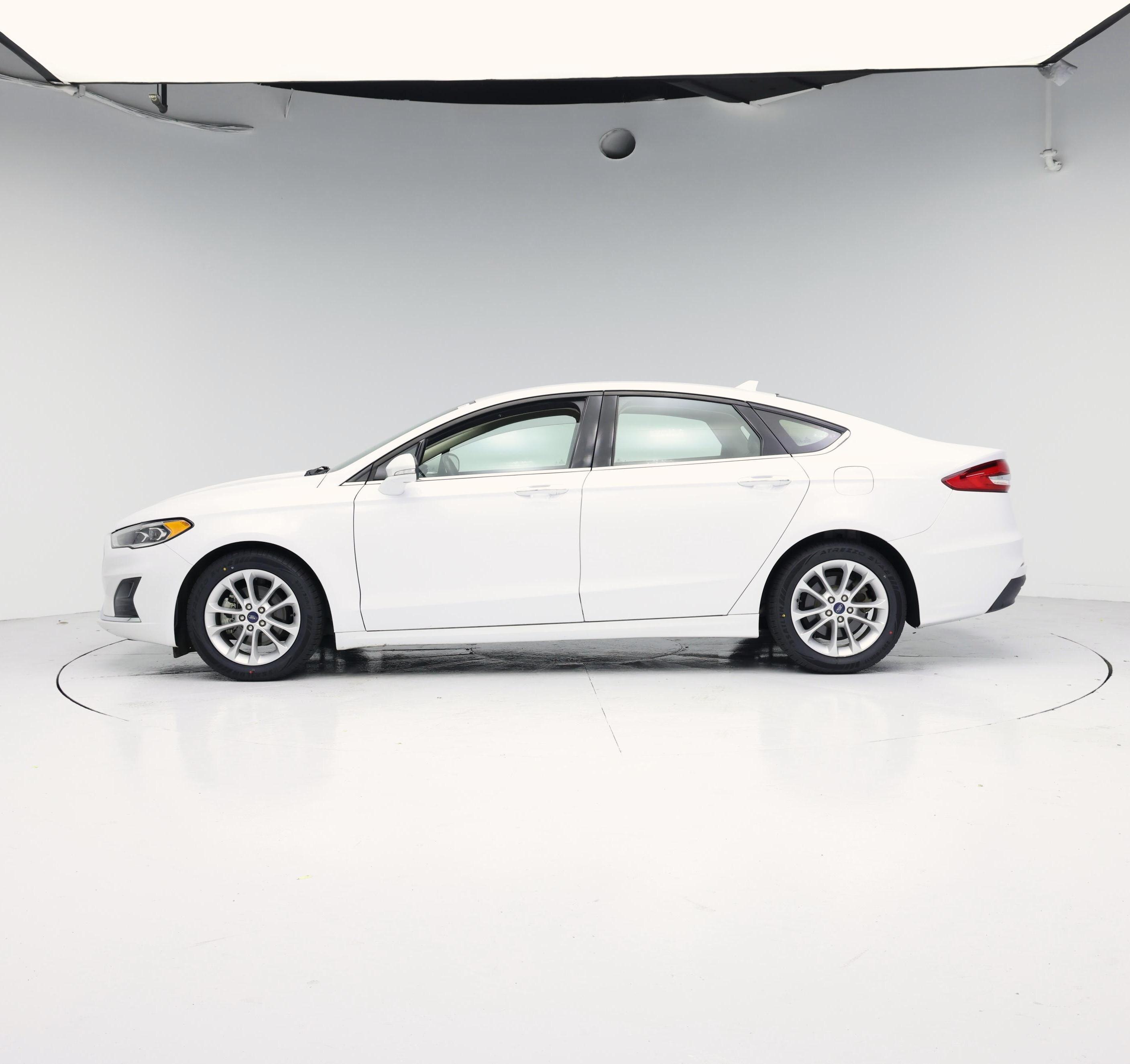 Thumbnail: 2020 Ford Fusion - 3