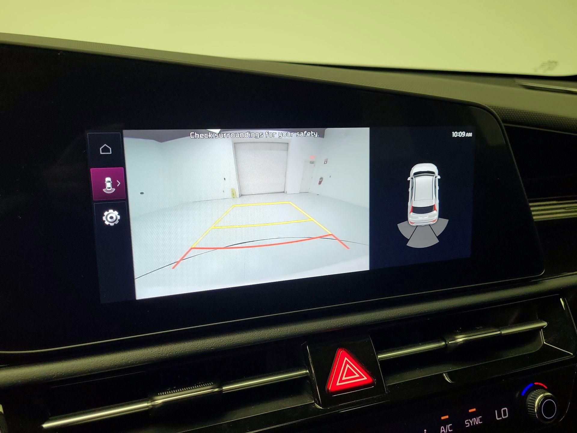 Thumbnail: 2025 Kia Niro - 15