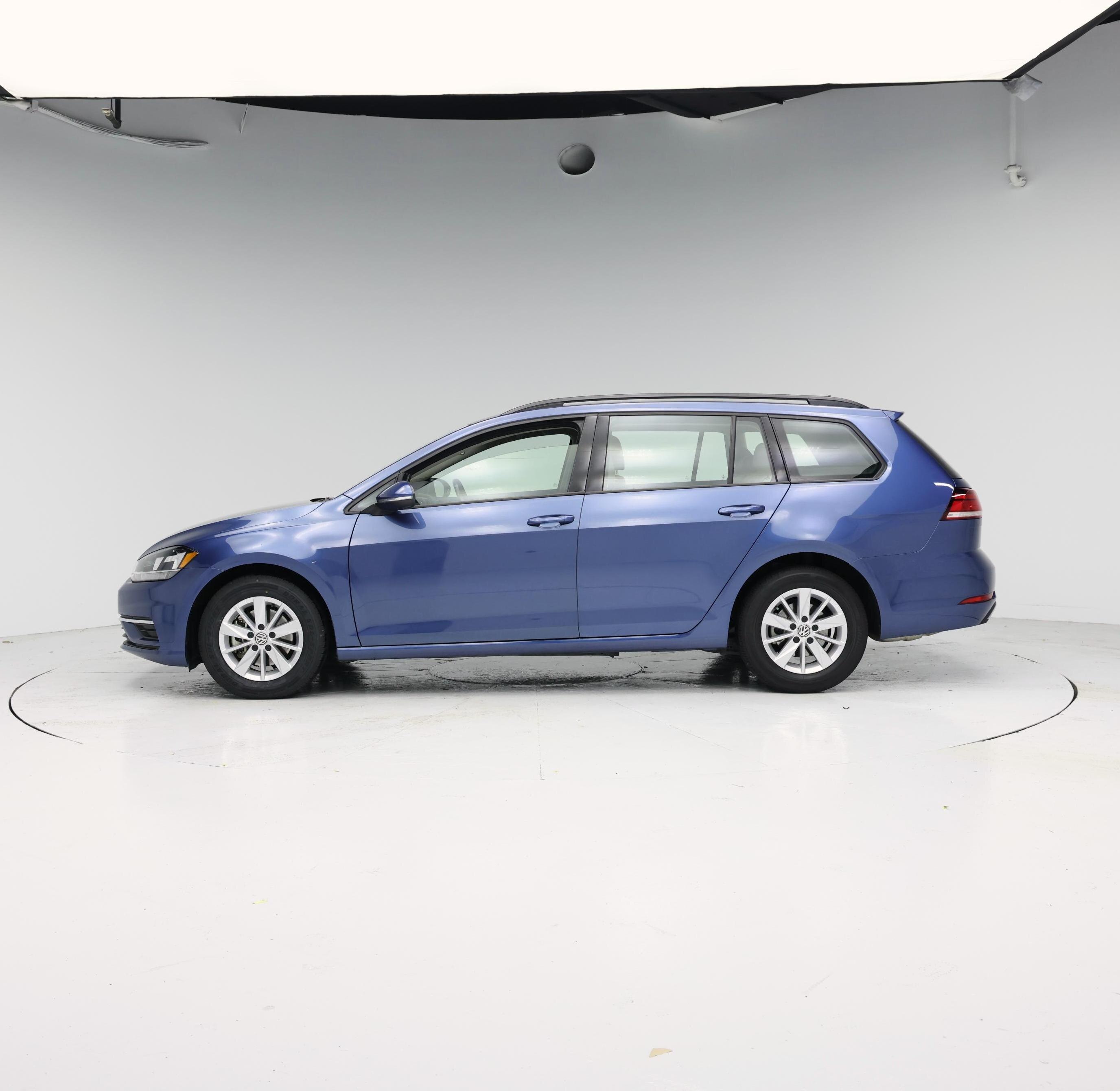 Thumbnail: 2019 Volkswagen Golf - 3