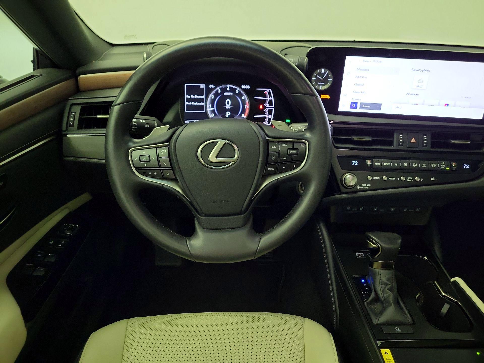 Thumbnail: 2024 Lexus ES - 10