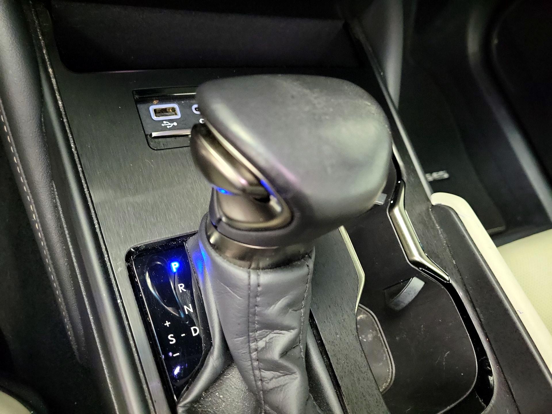 Thumbnail: 2024 Lexus ES - 17