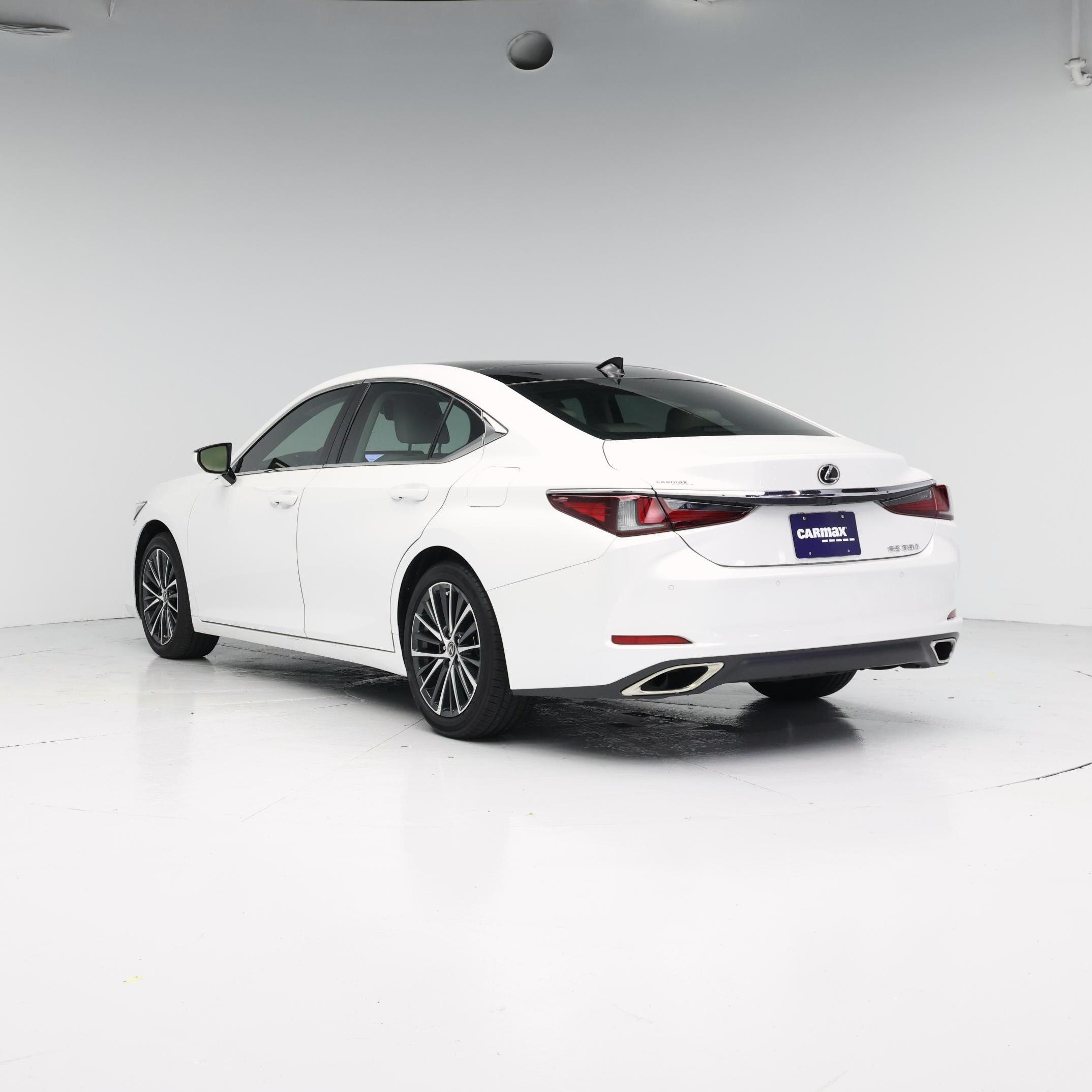 Thumbnail: 2024 Lexus ES - 2