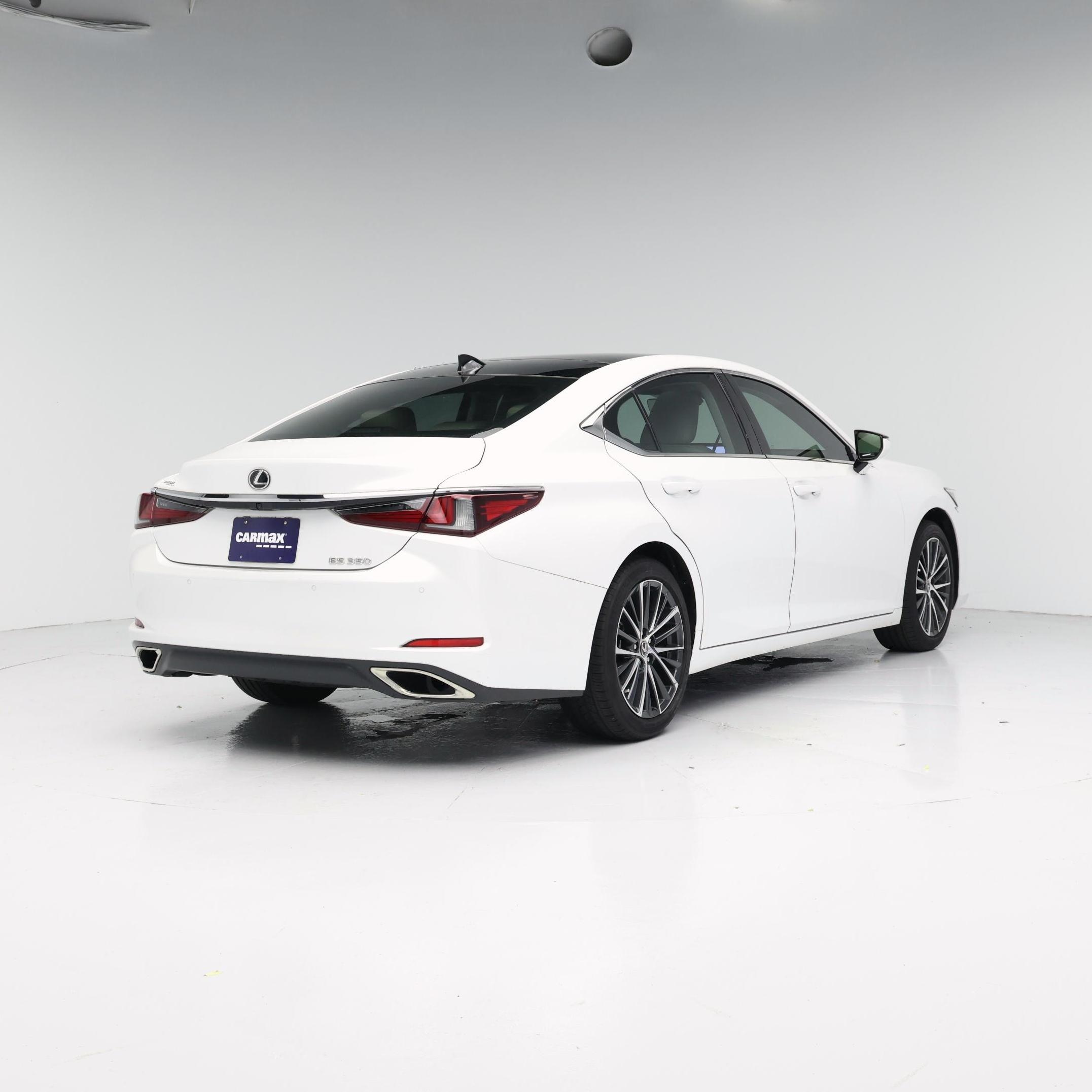 Thumbnail: 2024 Lexus ES - 8