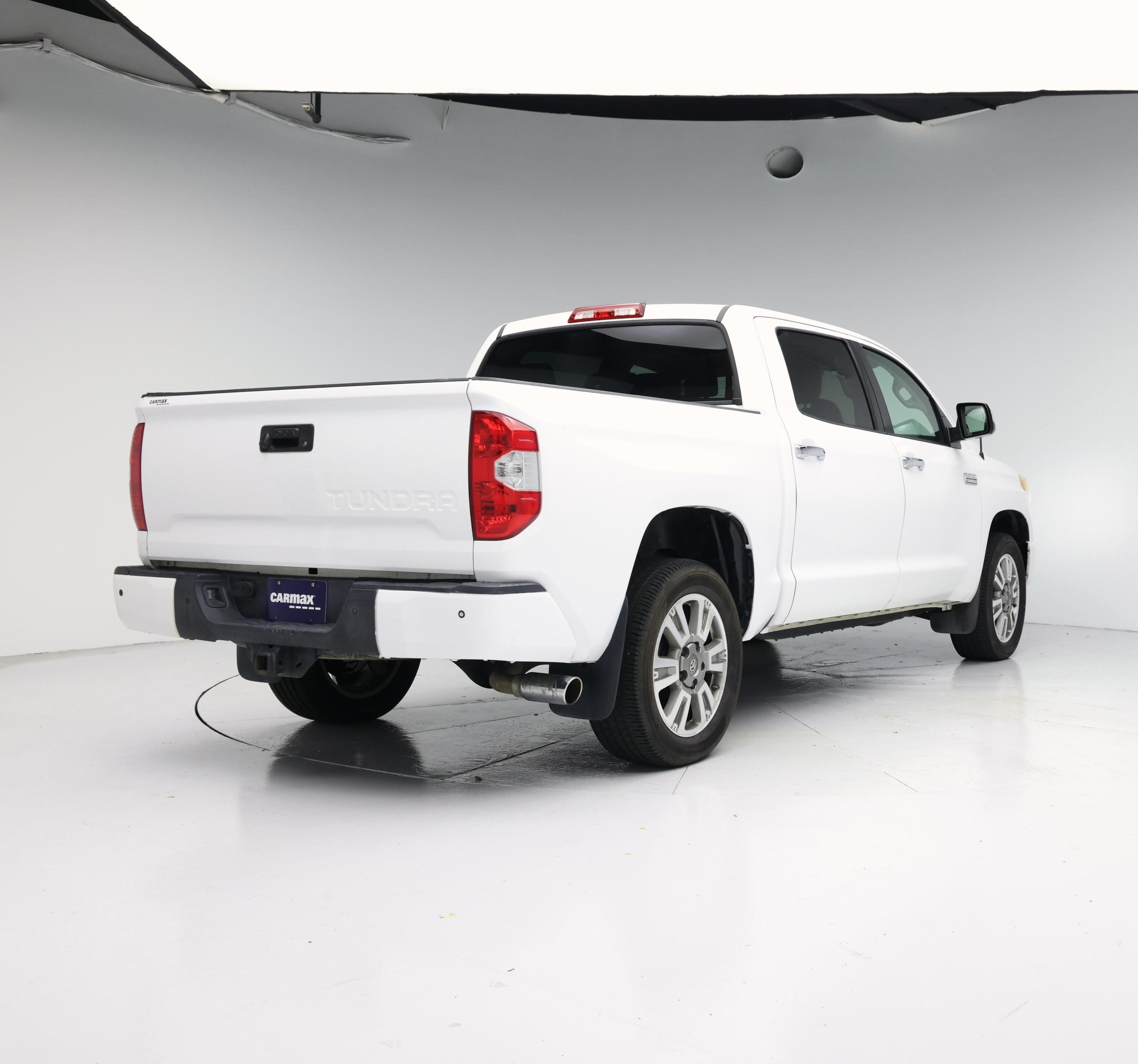 Thumbnail: 2017 Toyota Tundra - 8