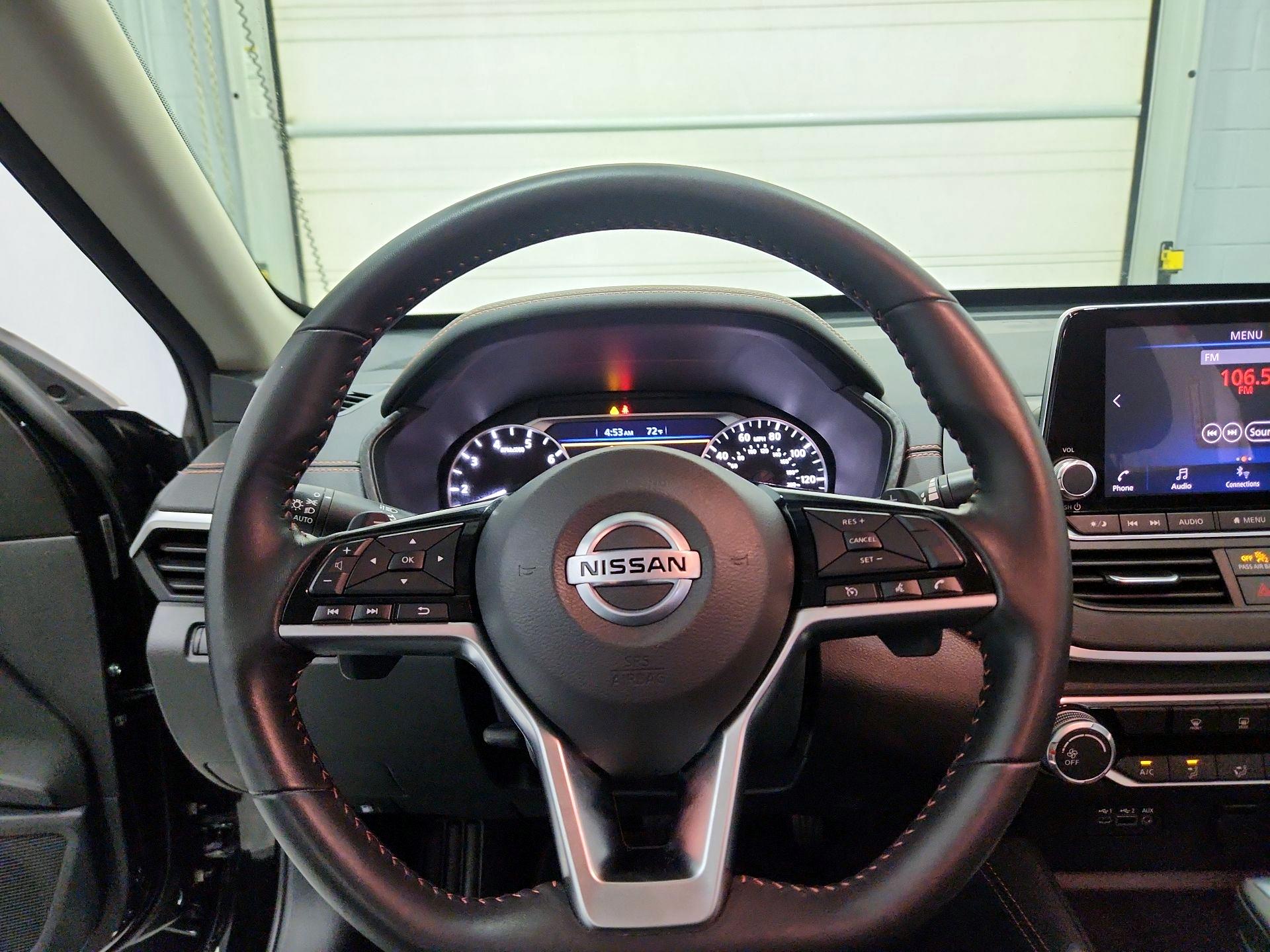 Thumbnail: 2020 Nissan Altima - 10