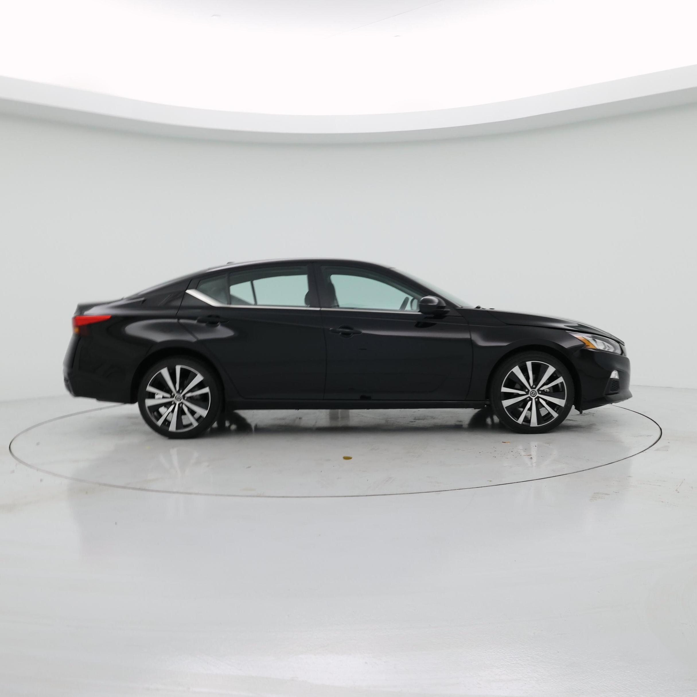 Thumbnail: 2020 Nissan Altima - 7
