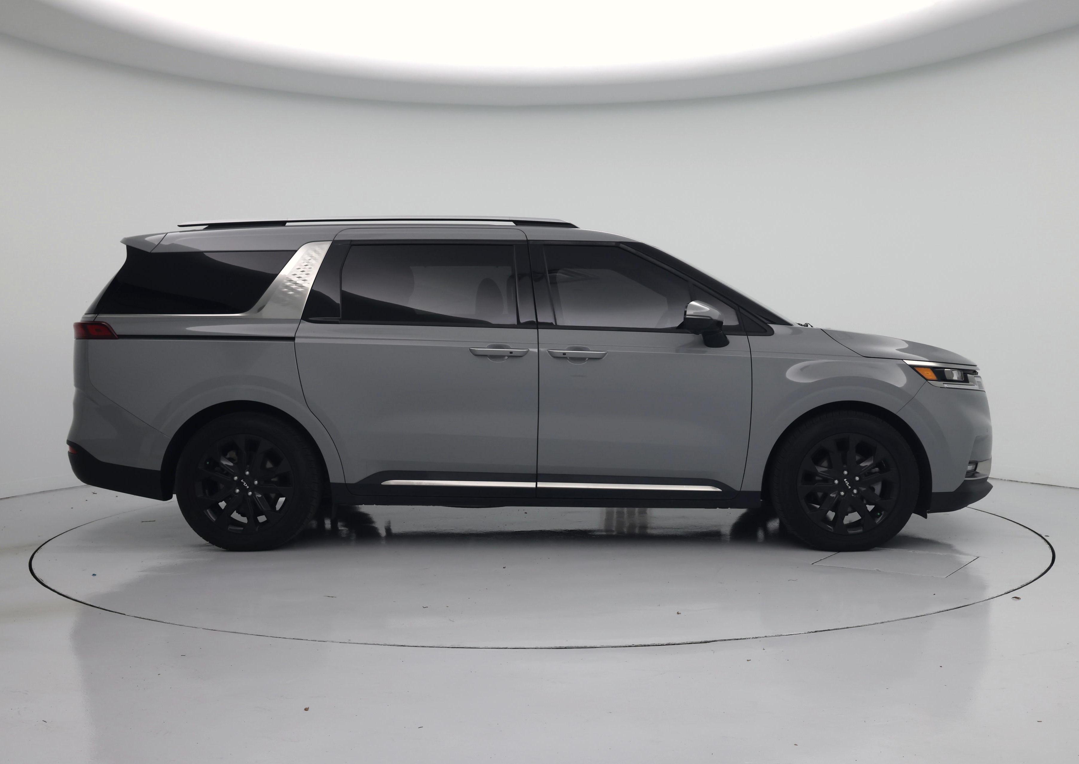 Thumbnail: 2023 Kia Carnival - 7
