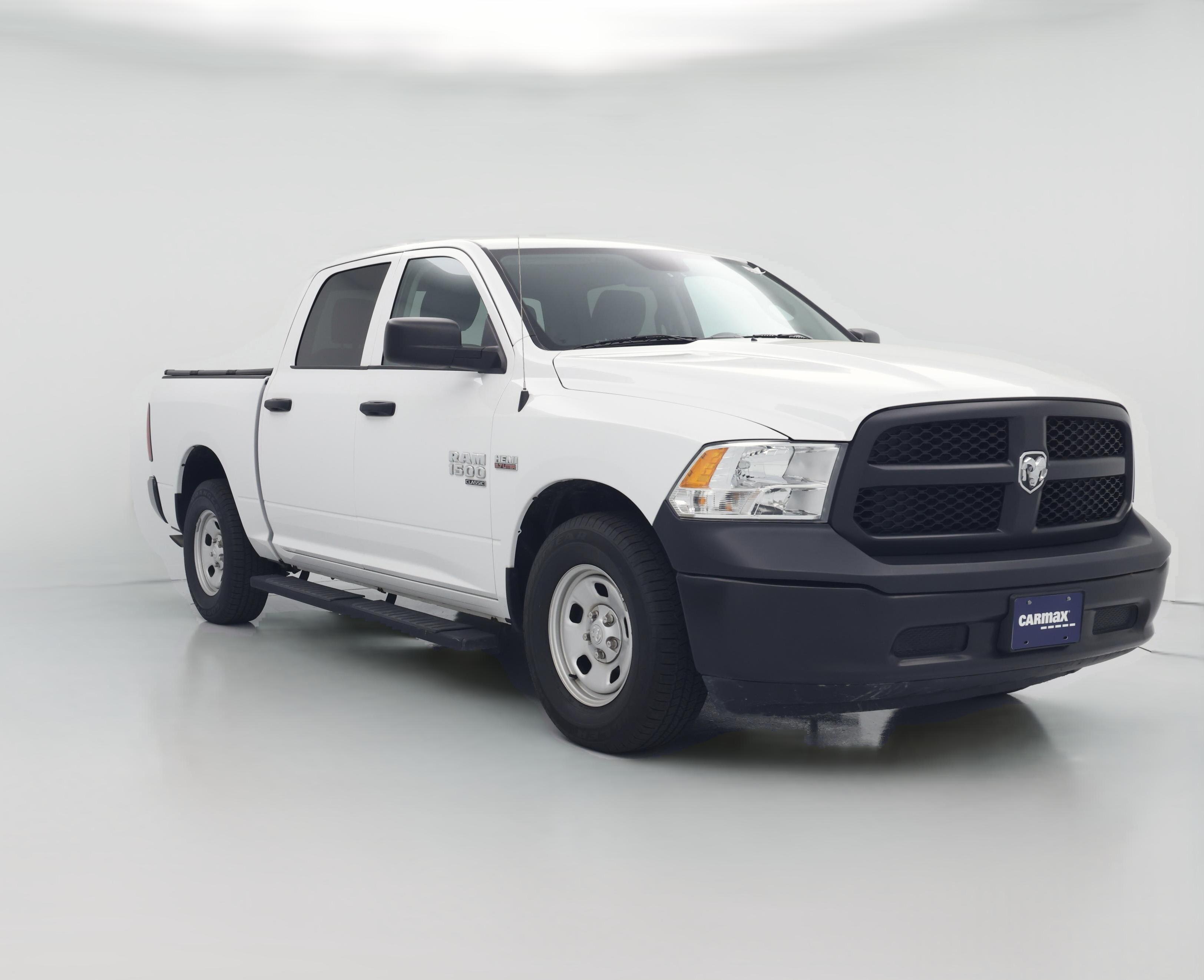 Thumbnail: 2024 RAM 1500 Classic - 1