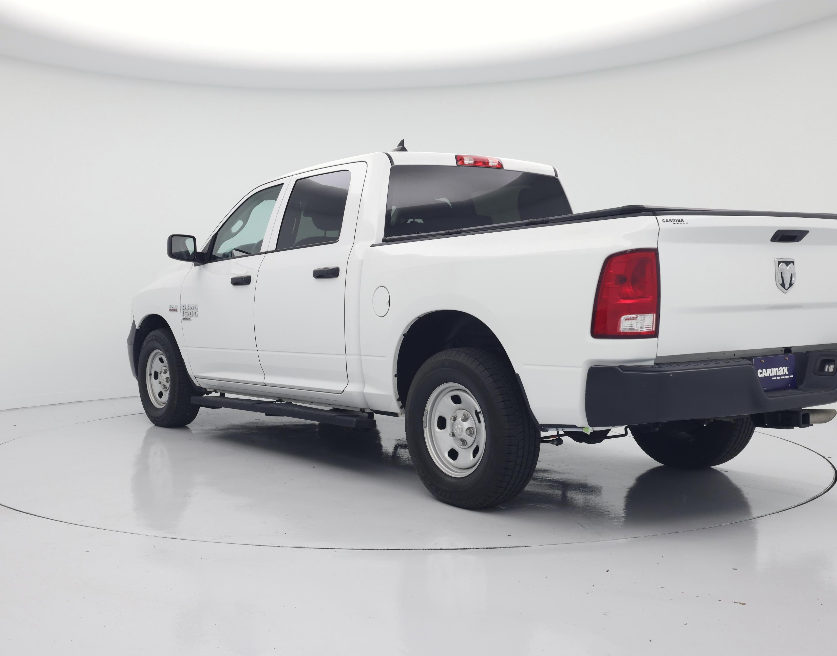 Thumbnail: 2024 RAM 1500 Classic - 2