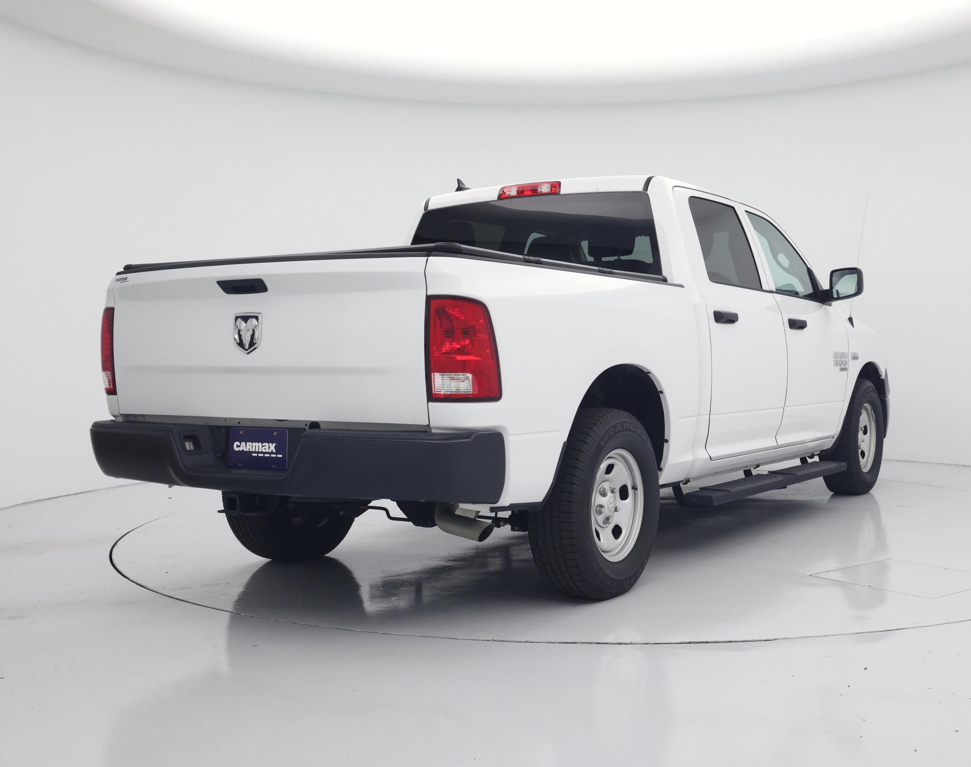 Thumbnail: 2024 RAM 1500 Classic - 8