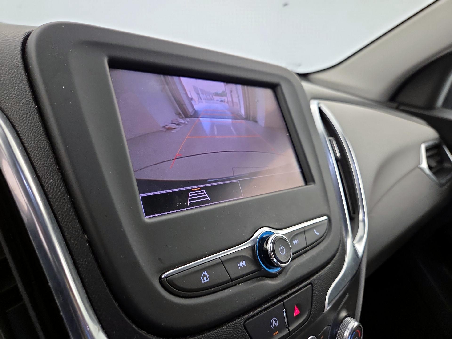 Thumbnail: 2022 Chevrolet Equinox - 14