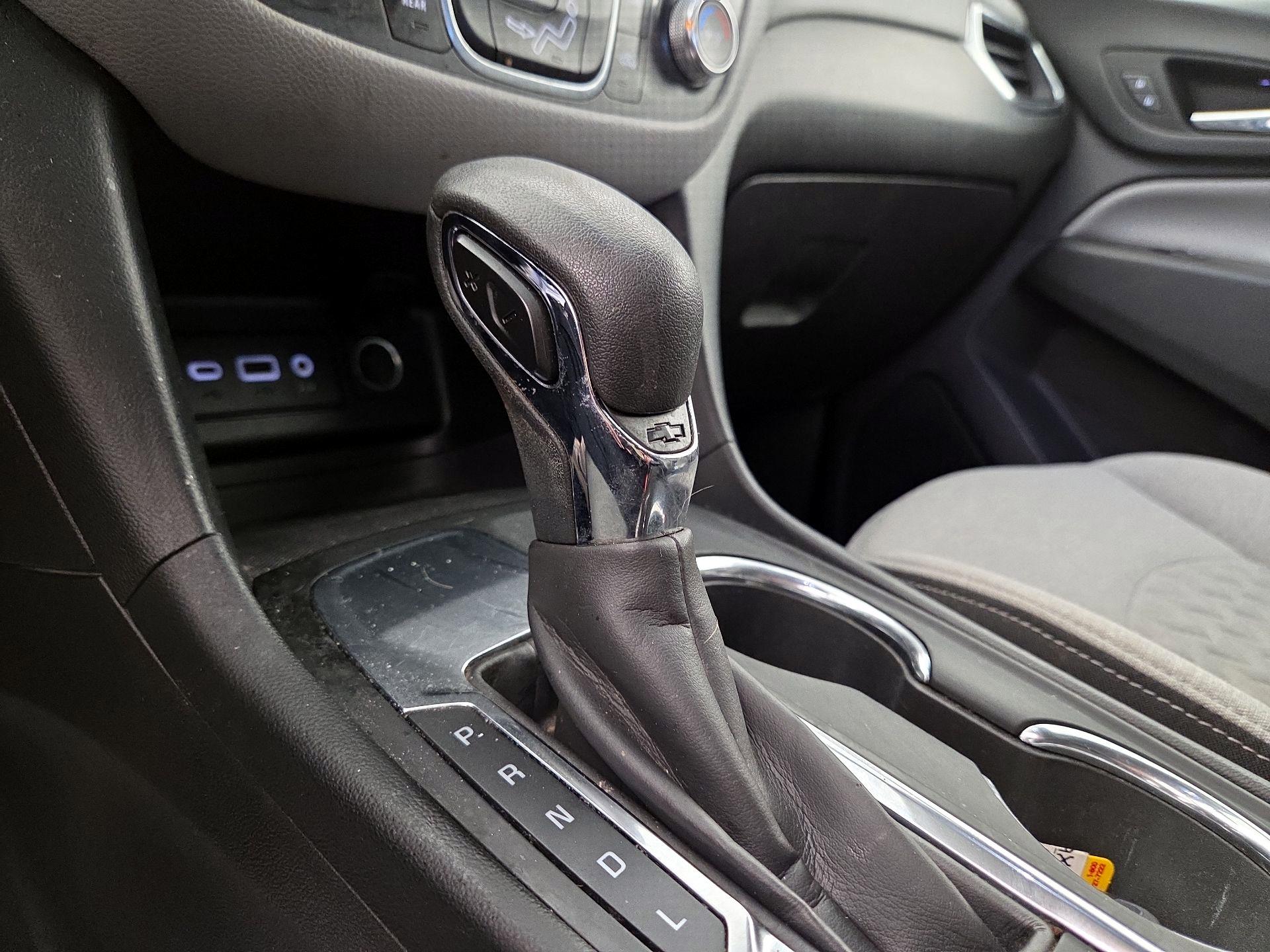 Thumbnail: 2022 Chevrolet Equinox - 17