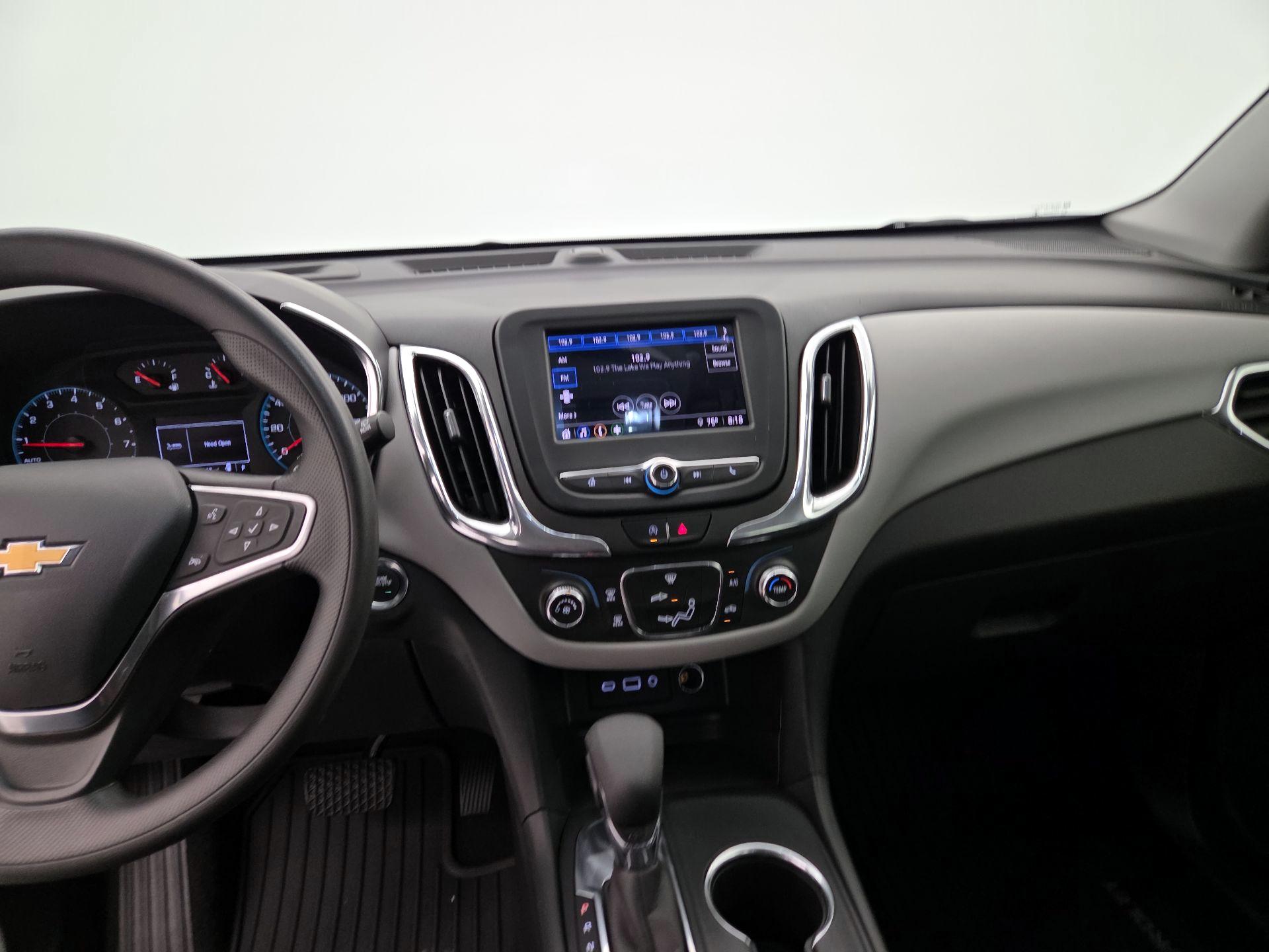 Thumbnail: 2022 Chevrolet Equinox - 9