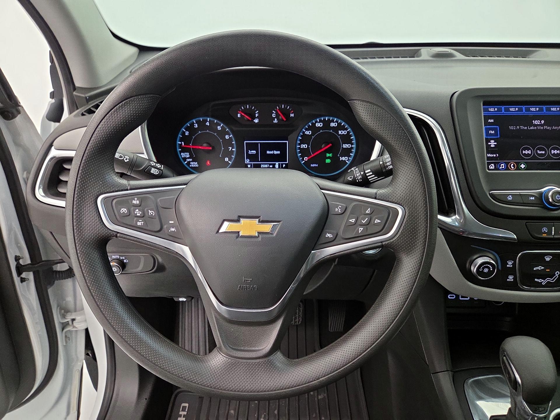 Thumbnail: 2022 Chevrolet Equinox - 10