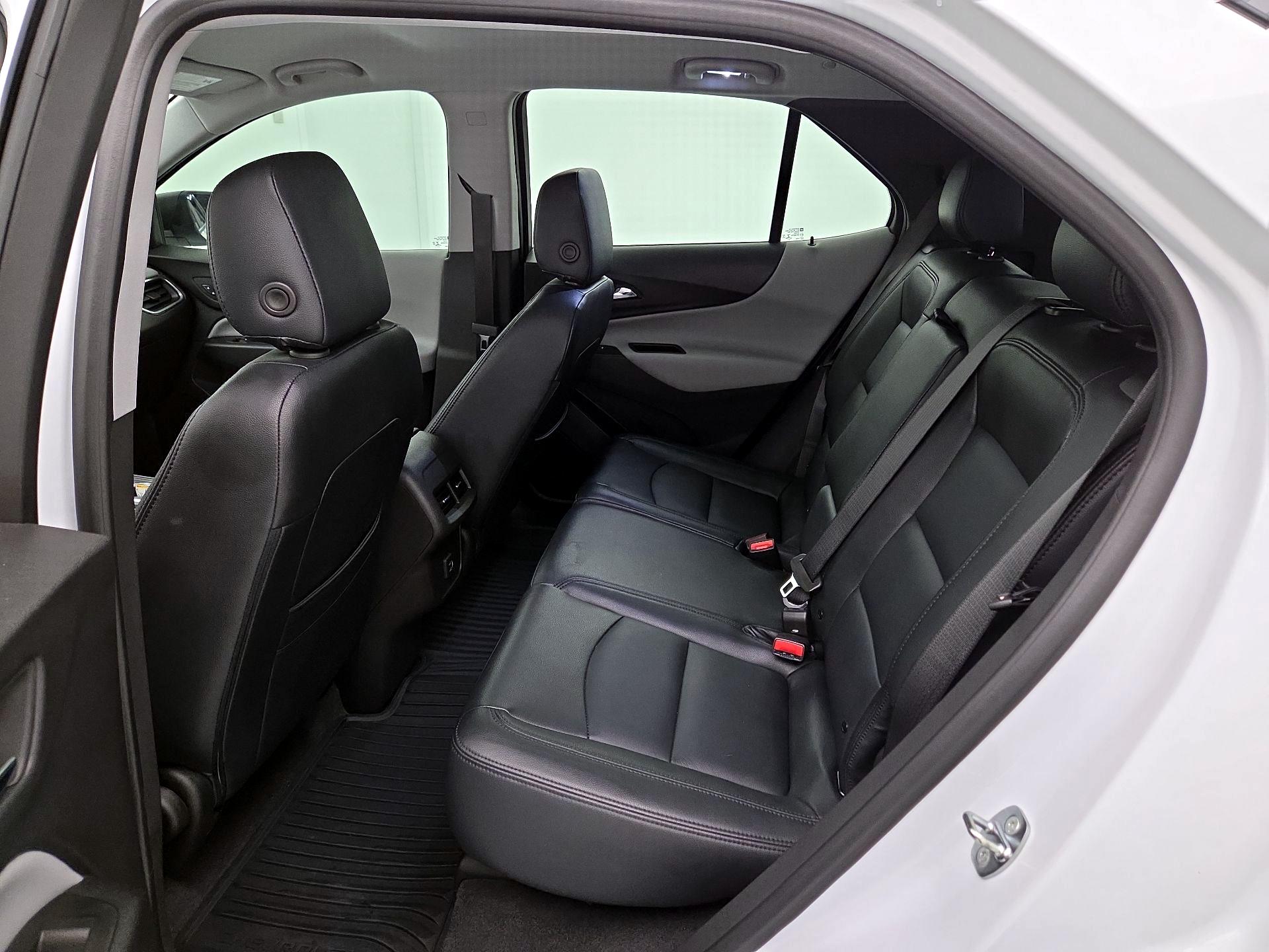 Thumbnail: 2022 Chevrolet Equinox - 19
