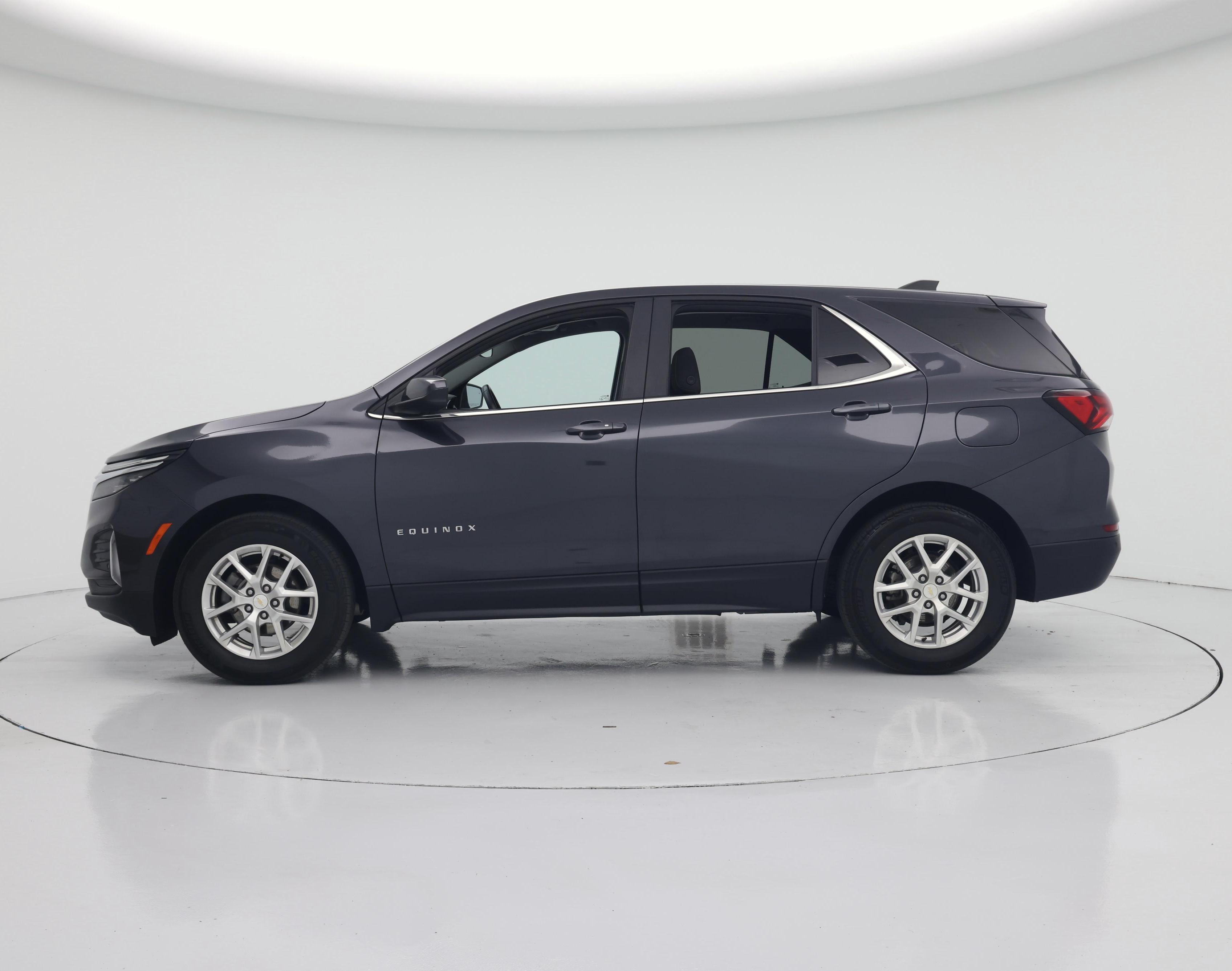 Thumbnail: 2023 Chevrolet Equinox - 3