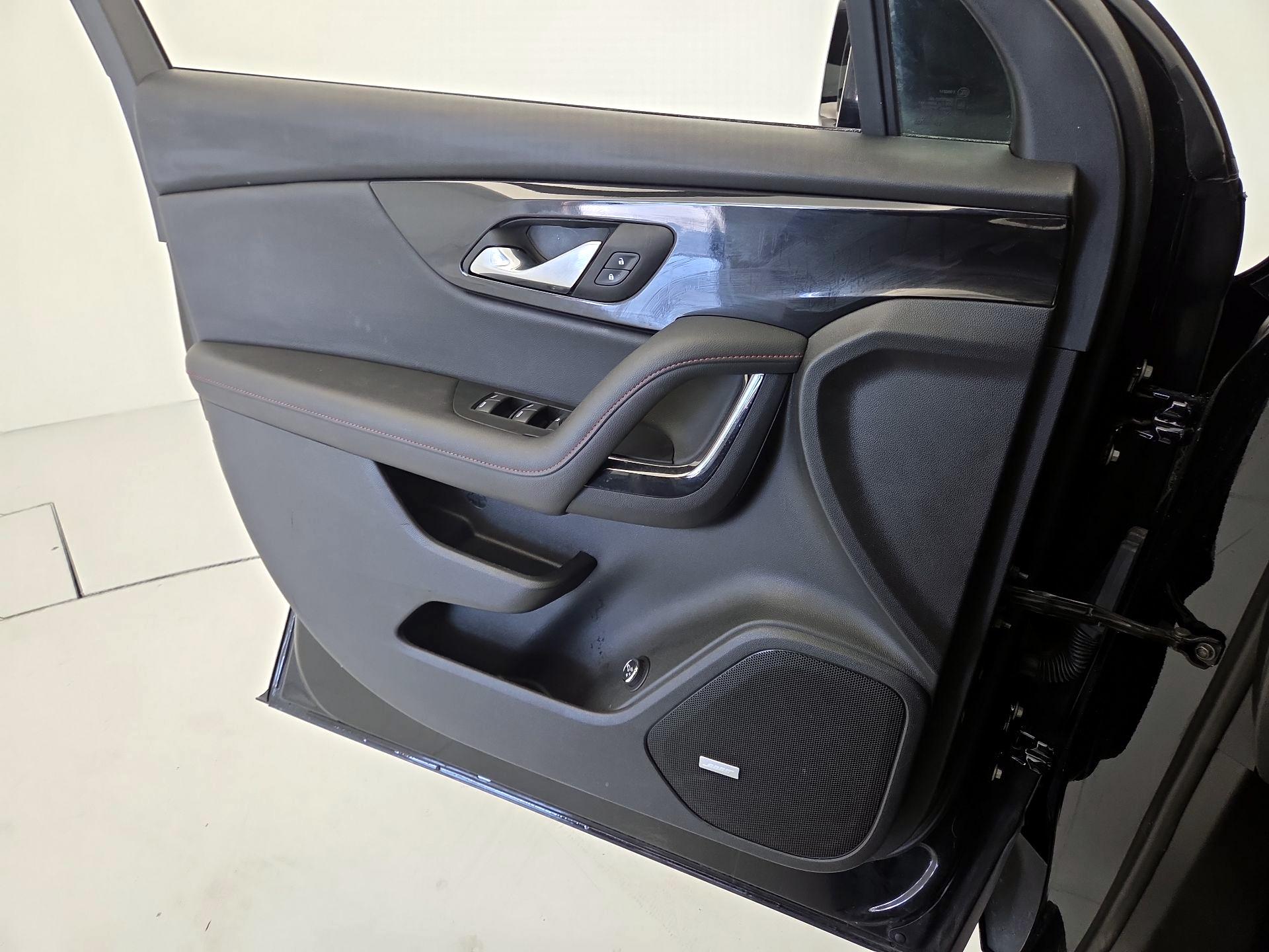 Thumbnail: 2025 Chevrolet Blazer - 12