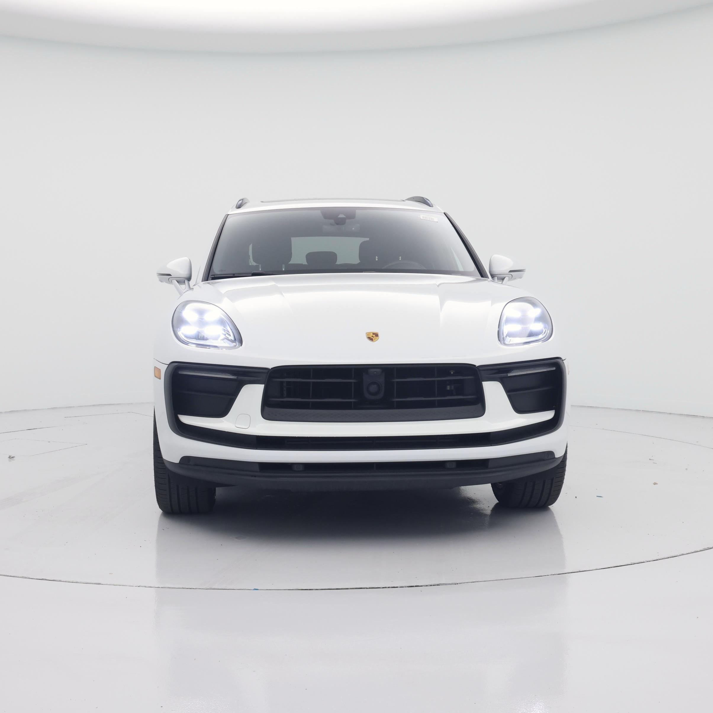 Thumbnail: 2022 Porsche Macan - 5