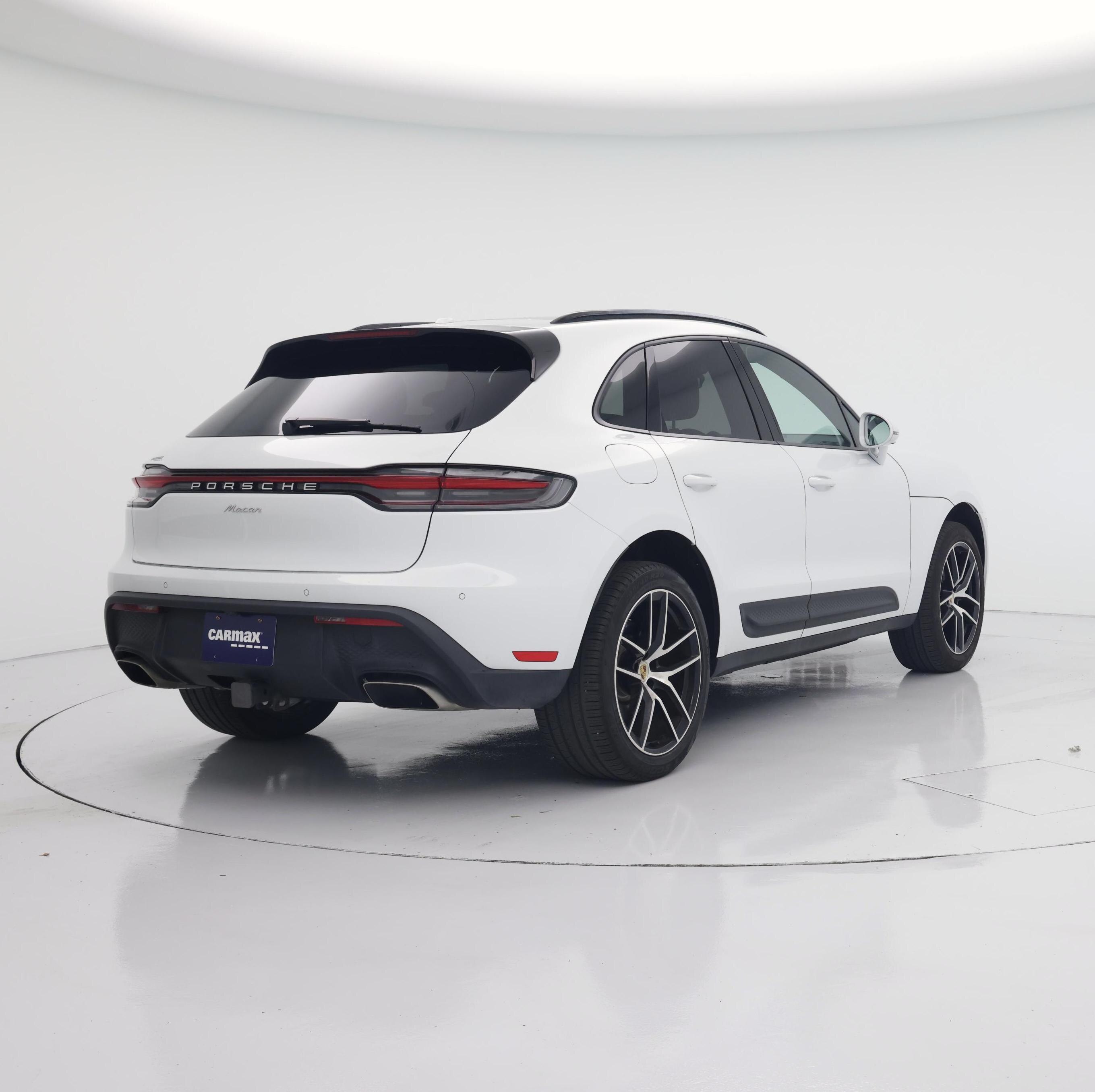 Thumbnail: 2022 Porsche Macan - 8