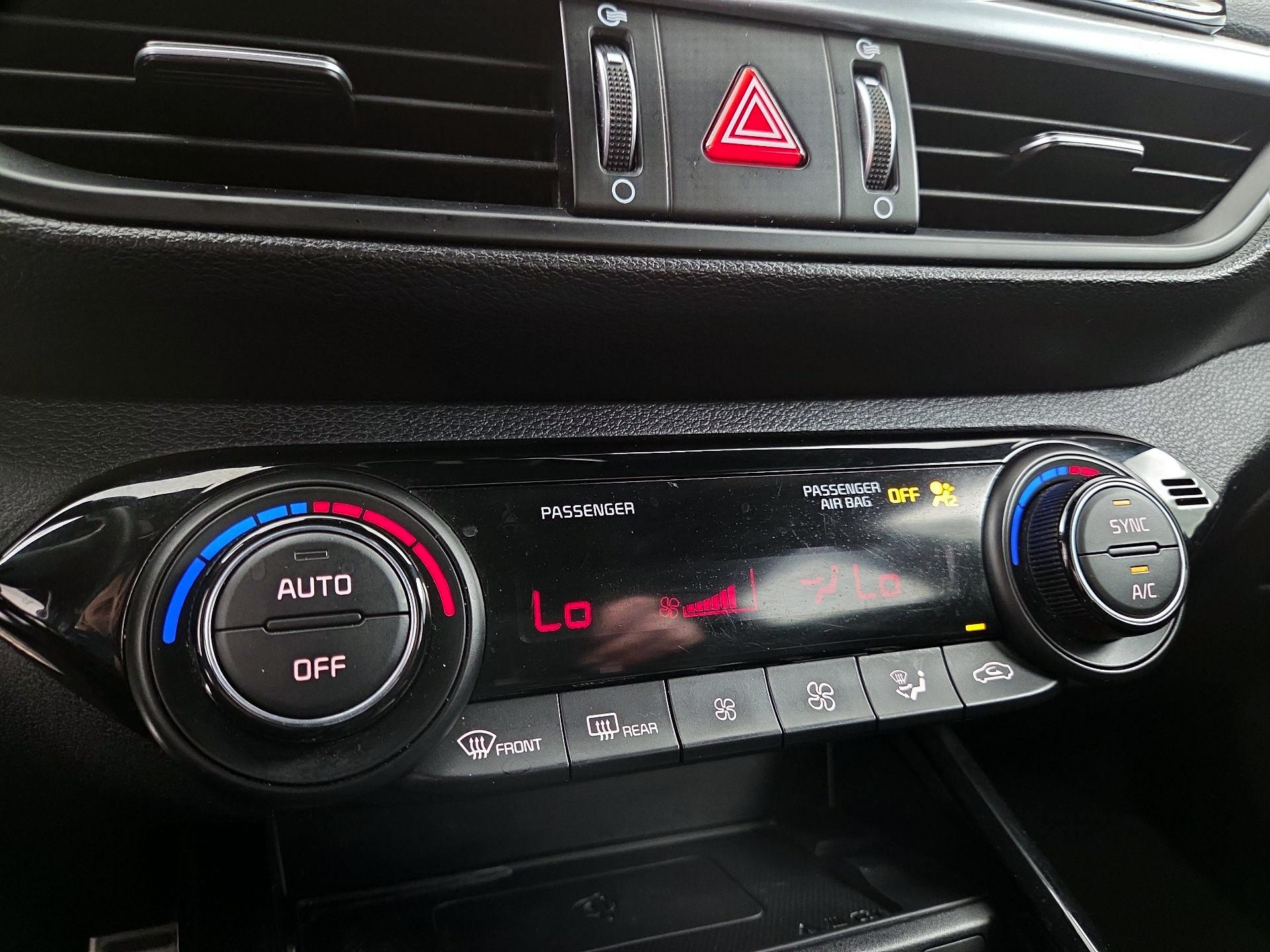 Thumbnail: 2023 Kia Forte - 17